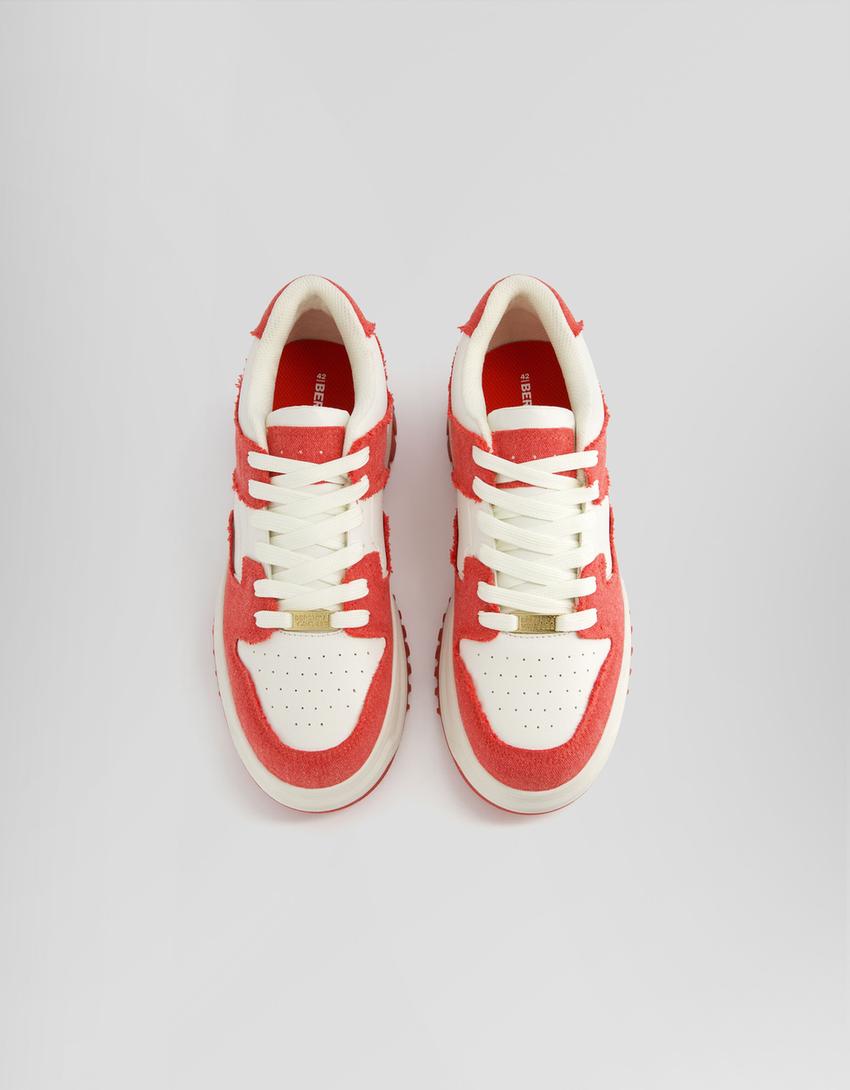 حذاء رياضي رجالي دنيم بلون متباين-أحمر