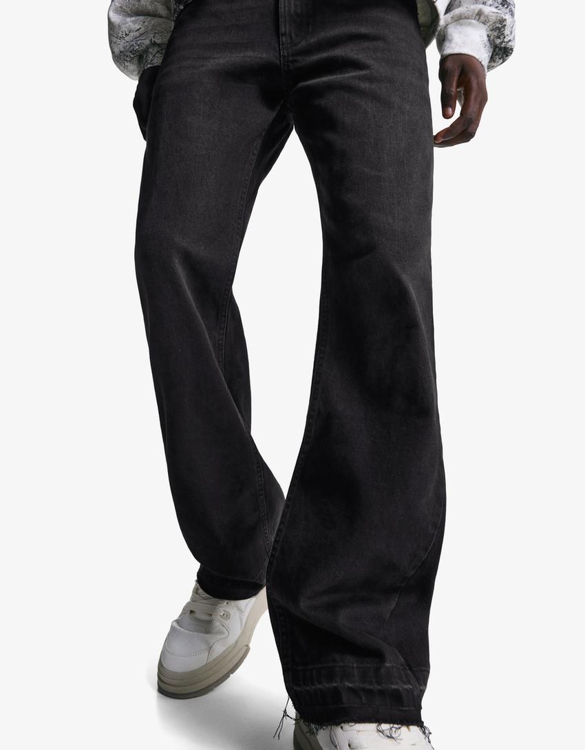 Utsvängda jeans med rak passform-Svart-5
