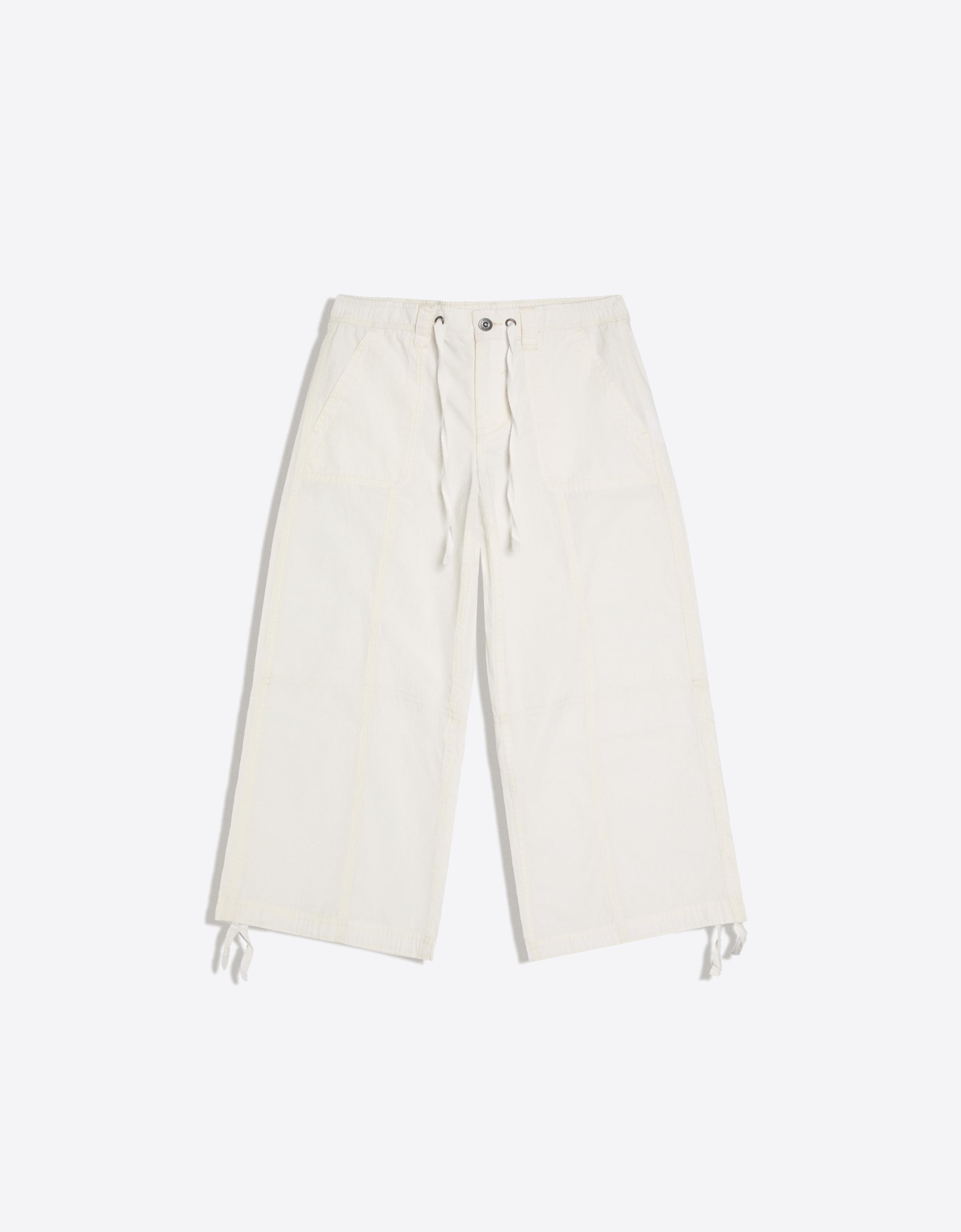 Capris — Off white