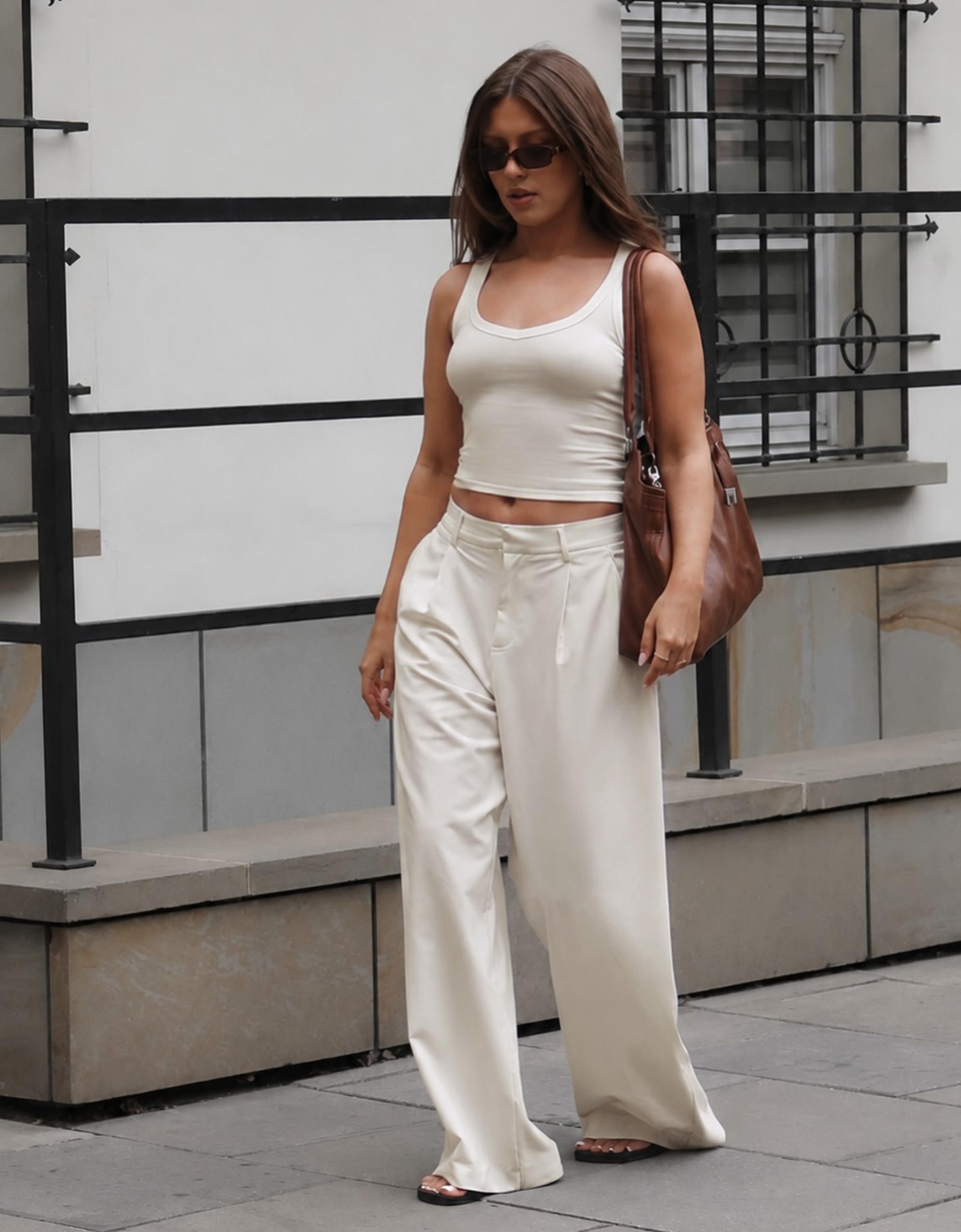V-neck strappy vest top — Off white