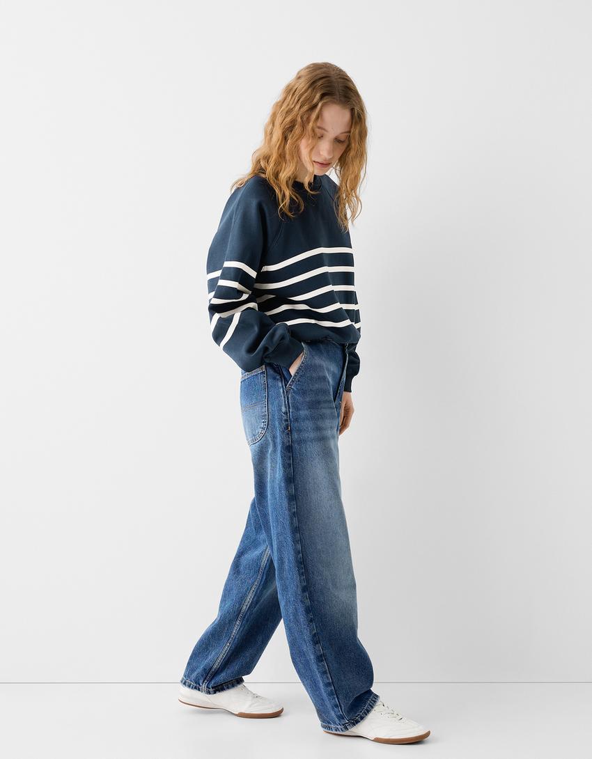 Raglan sleeve sweatshirt-Navy-3