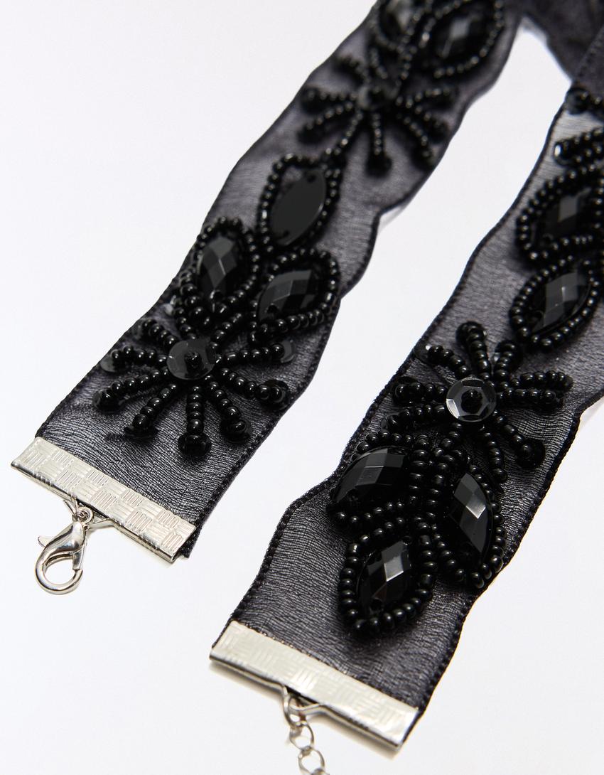 İşlemeli çiçek dokuma choker kolye-Siyah