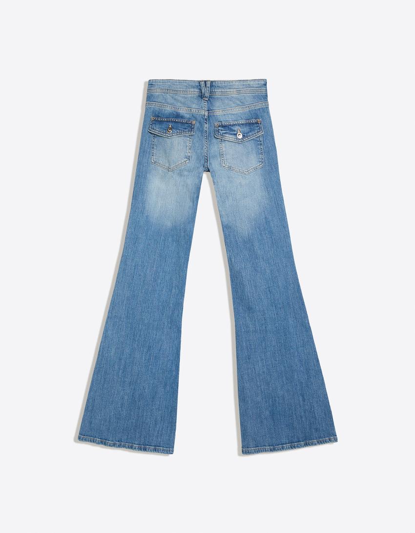 Düşük bel işlemeli flare fit jean-Açık mavi