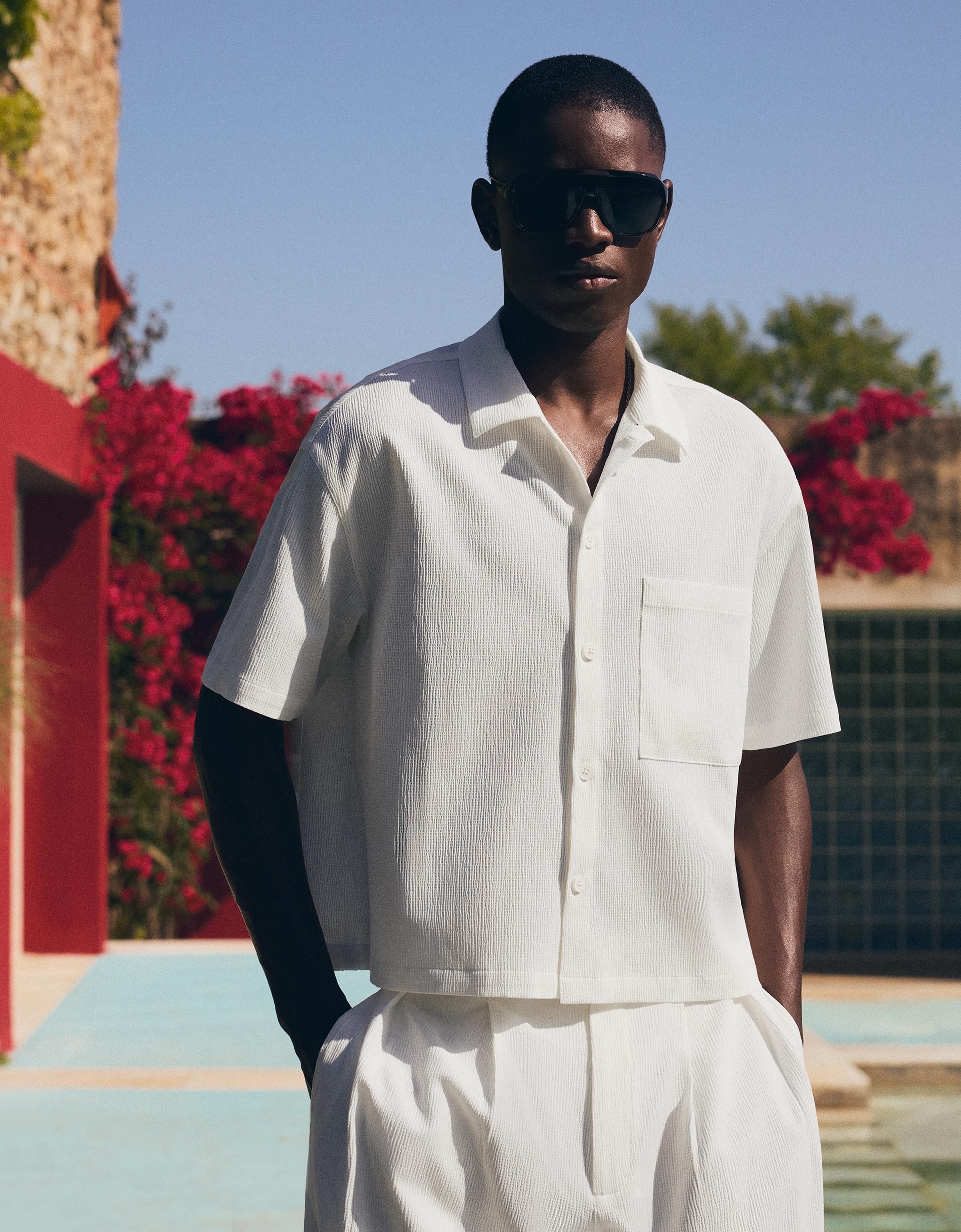 Bershka Camisa Manga Corta Boxy Plisada Hombre Blanco
