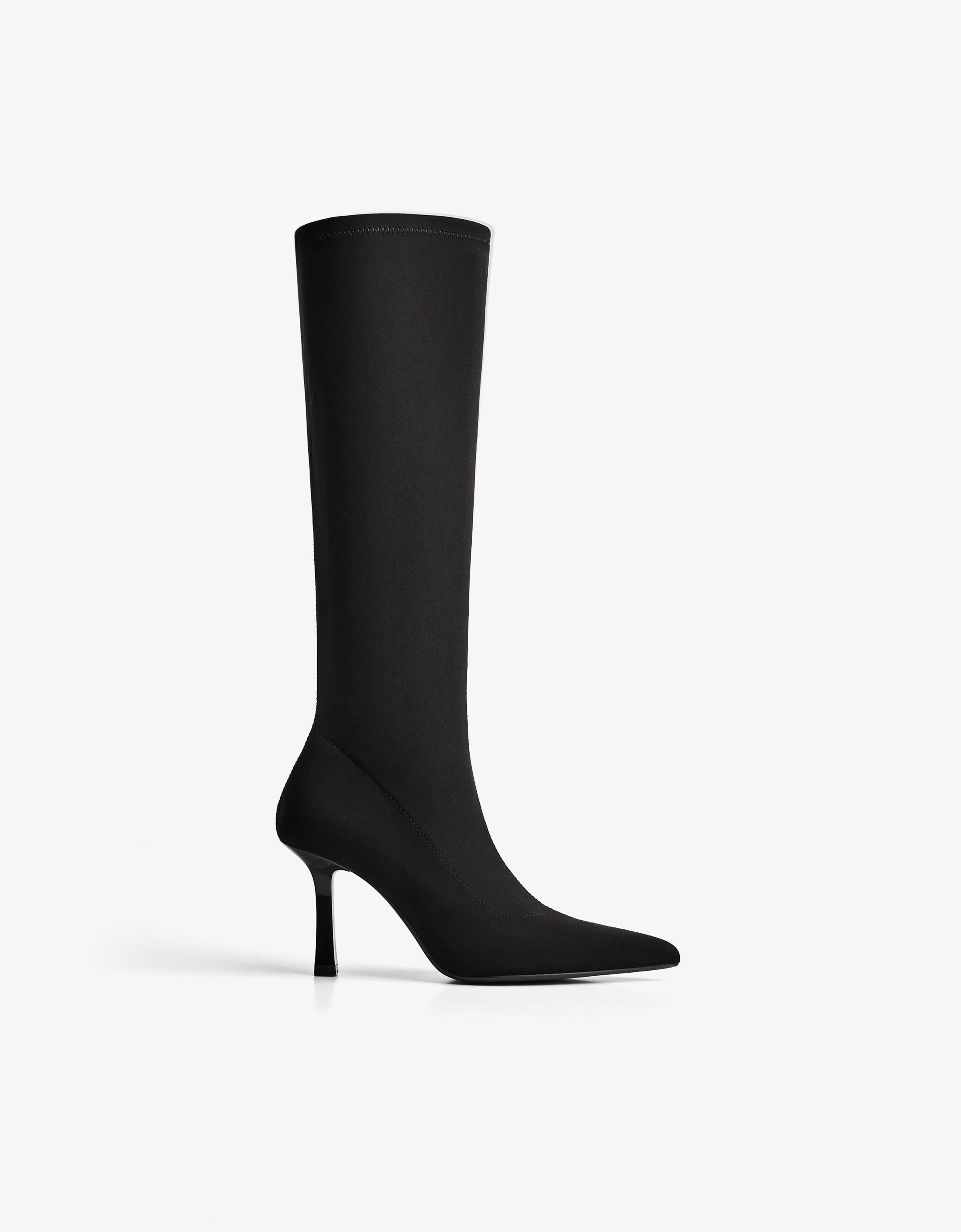 Fitted heeled boots — BLACK