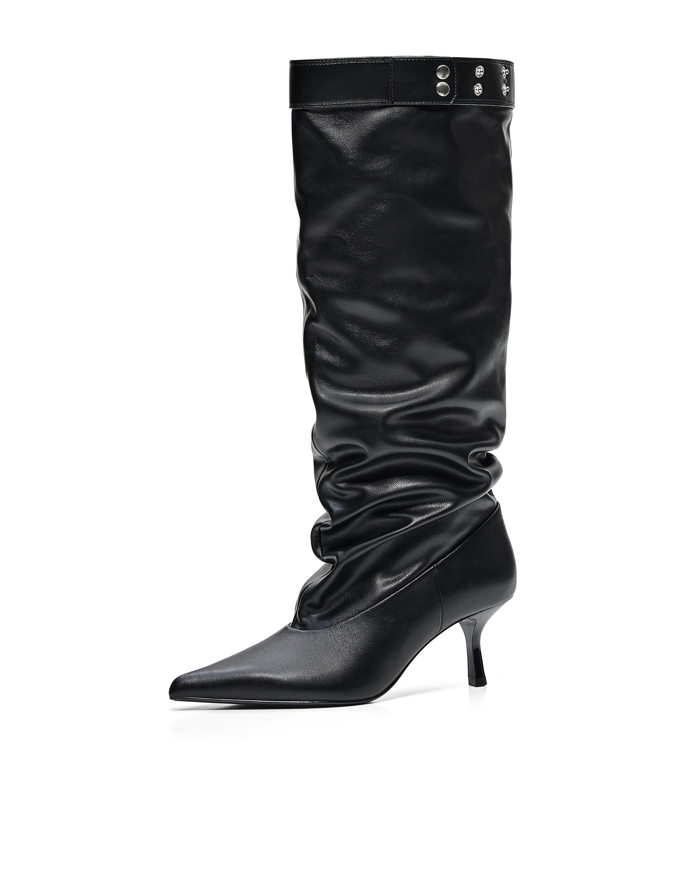 Adjustable slouchy heel boots — BLACK
