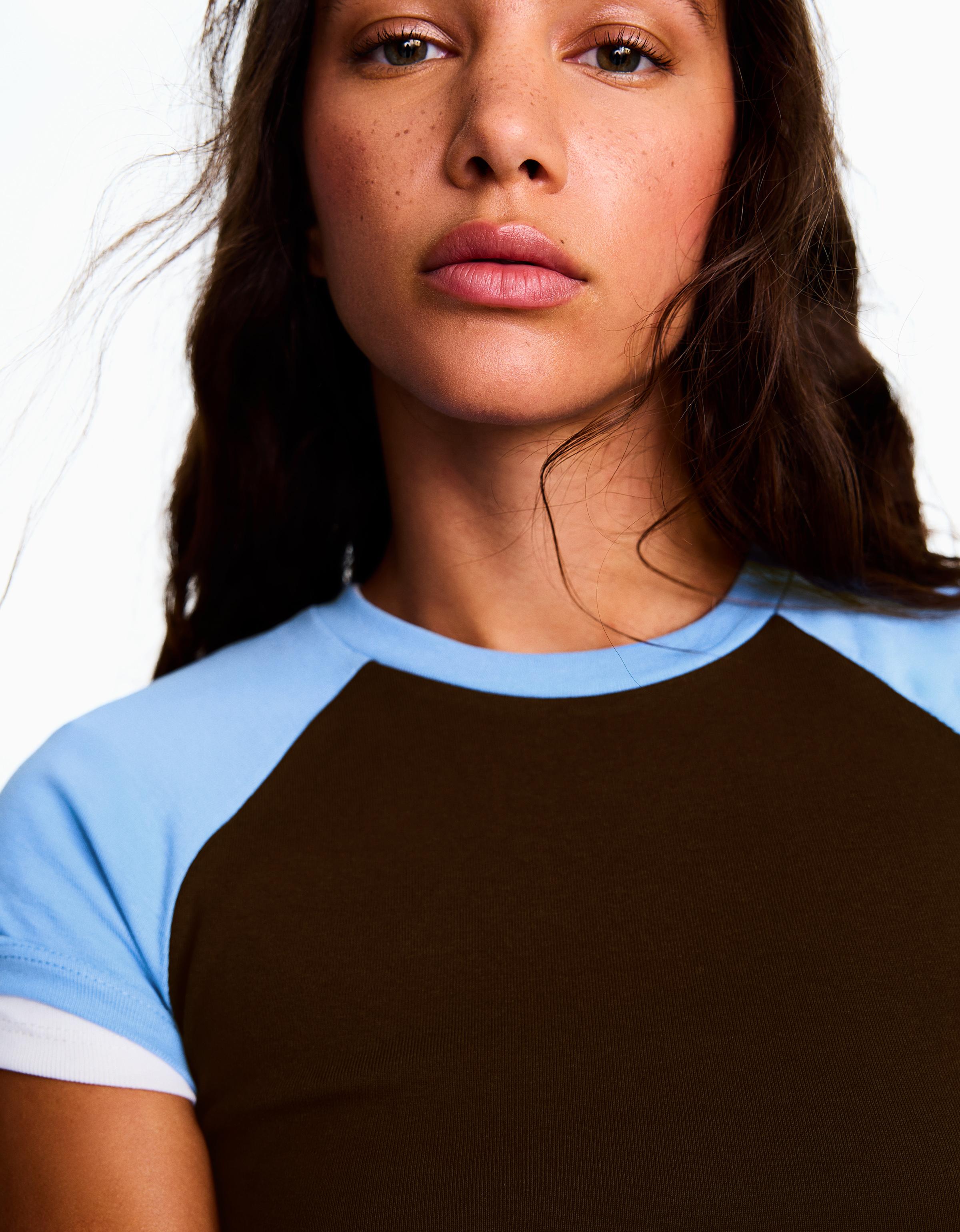 Fitted raglan T-shirt — Brown