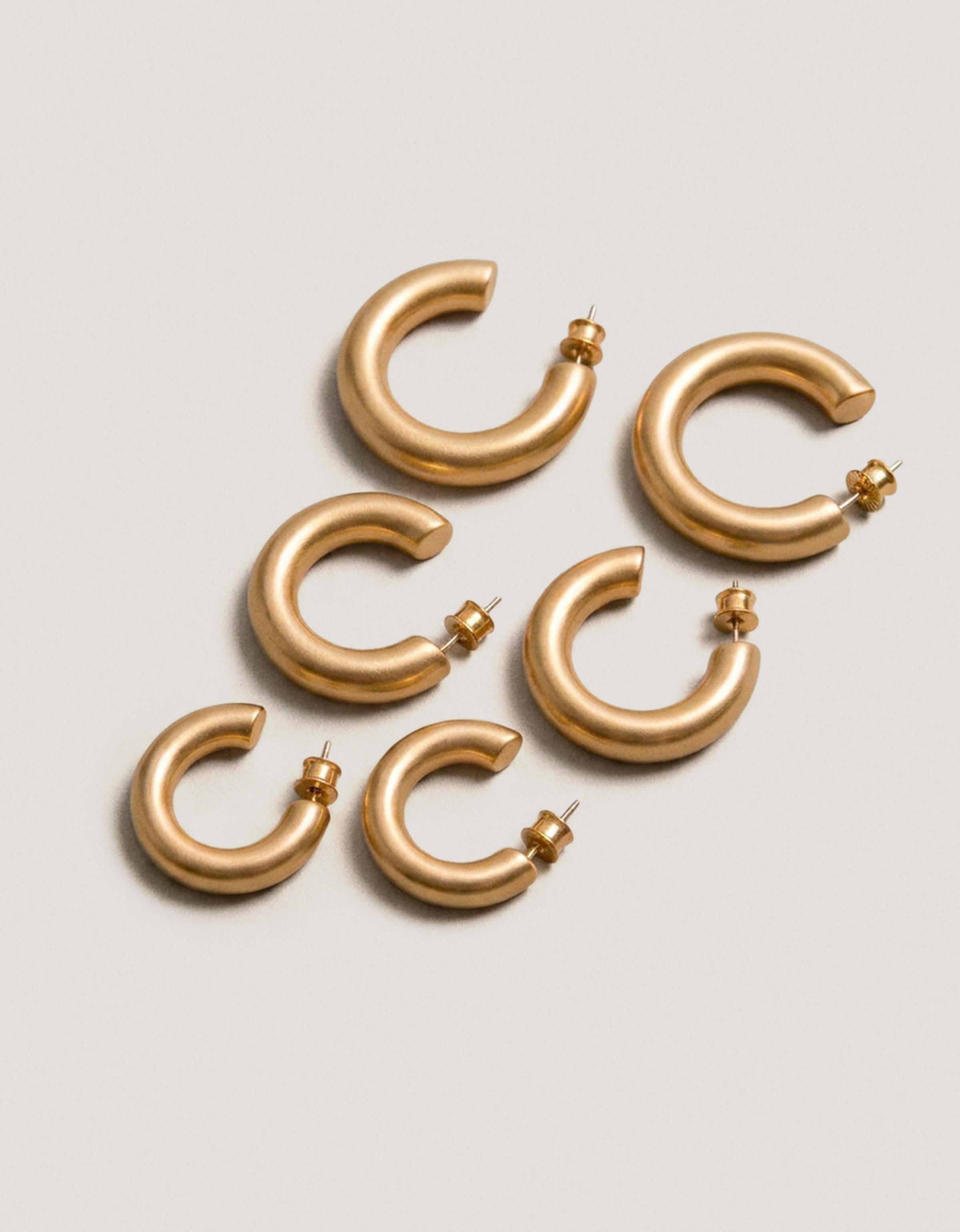 Pack of 3 mixed-size hoop earrings — Gold