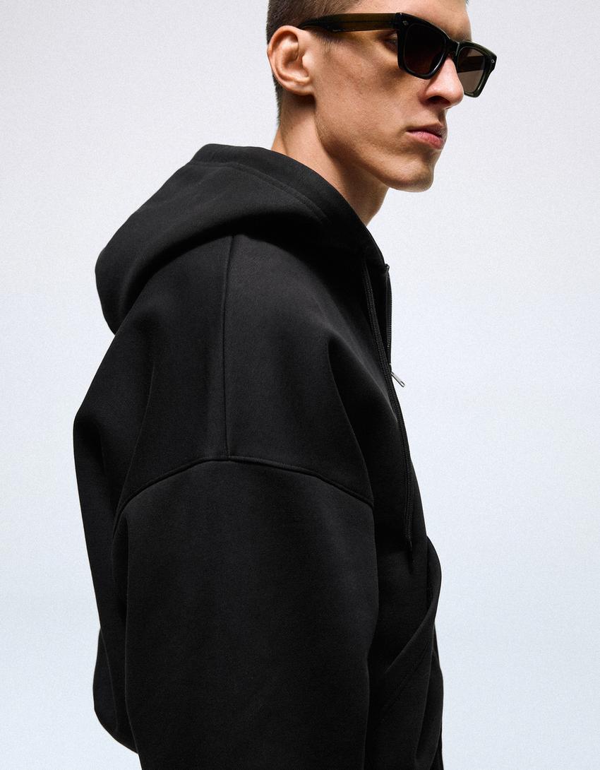Felpa con cappuccio e zip-Nero