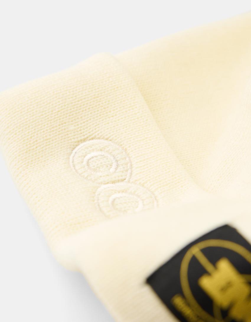 Beanie bordado-Crudo