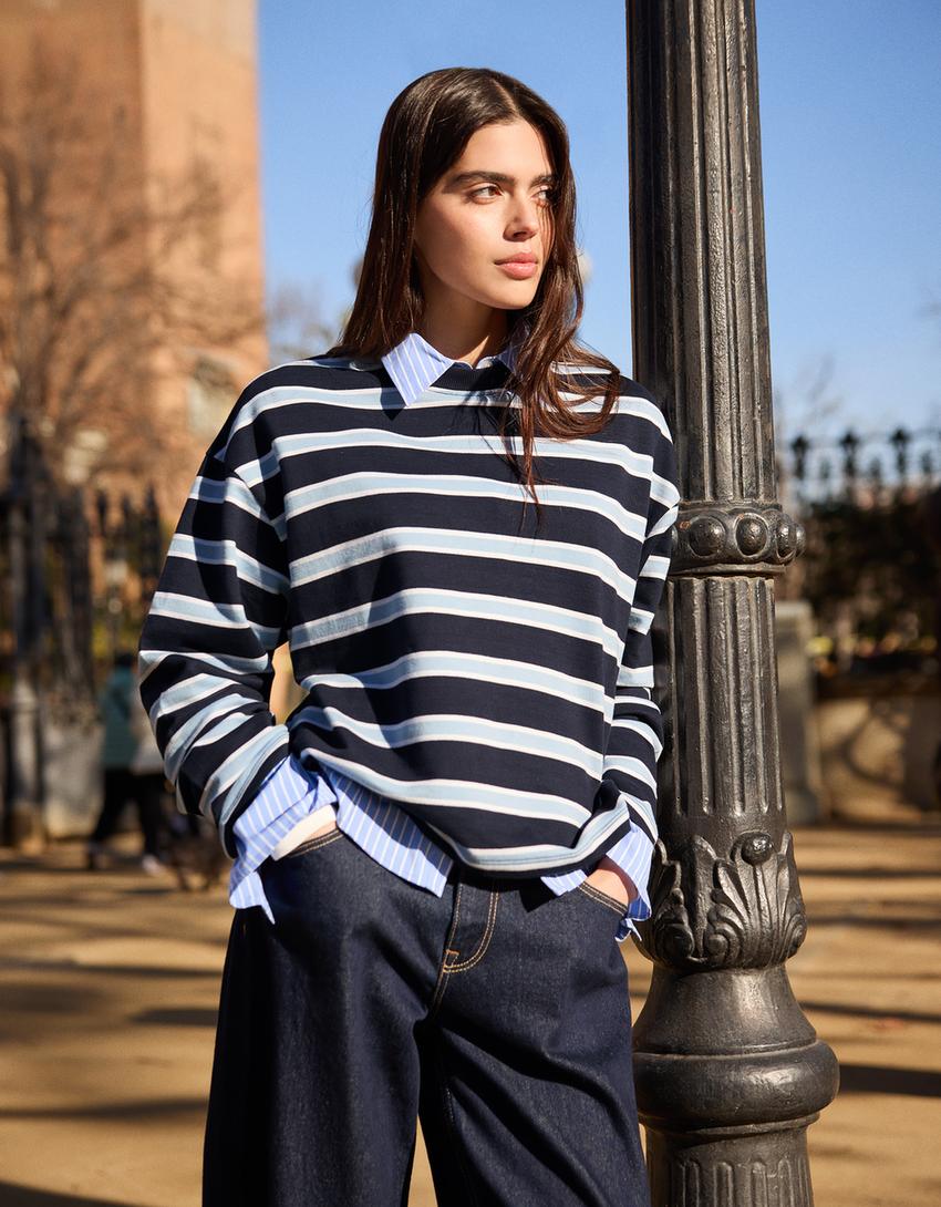 Striped crew neck sweater-Navy
