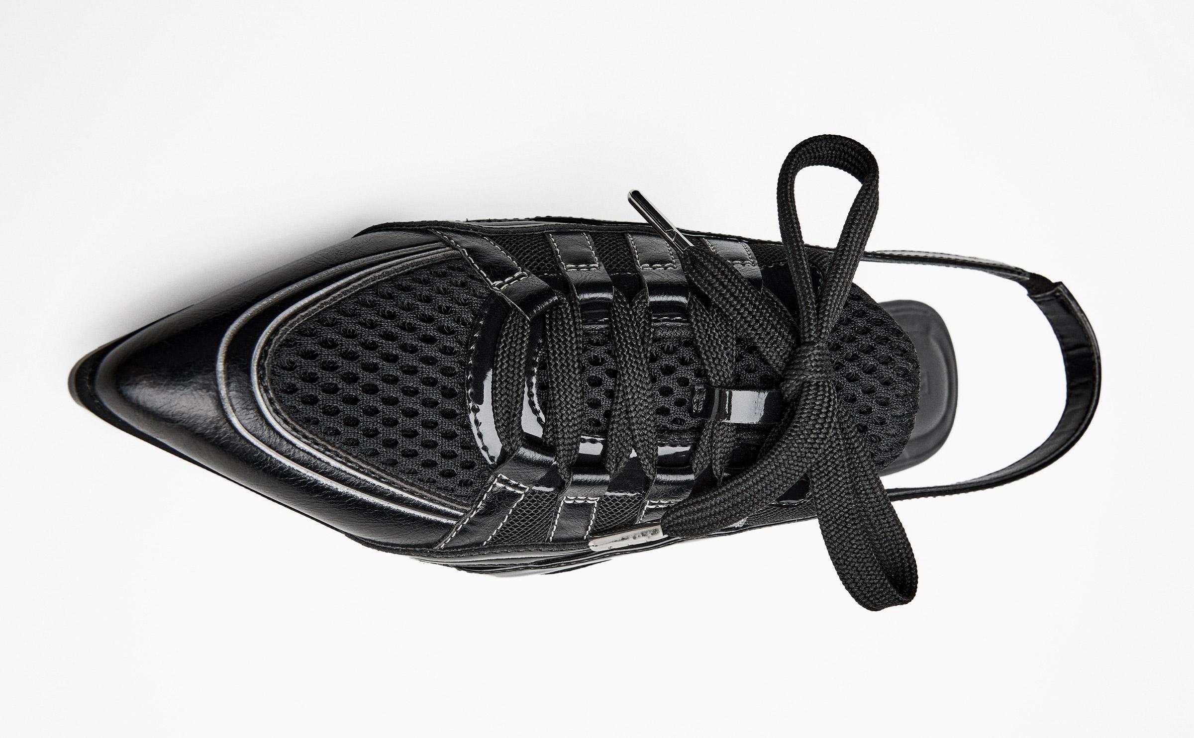 Slingback high-heel football shoes