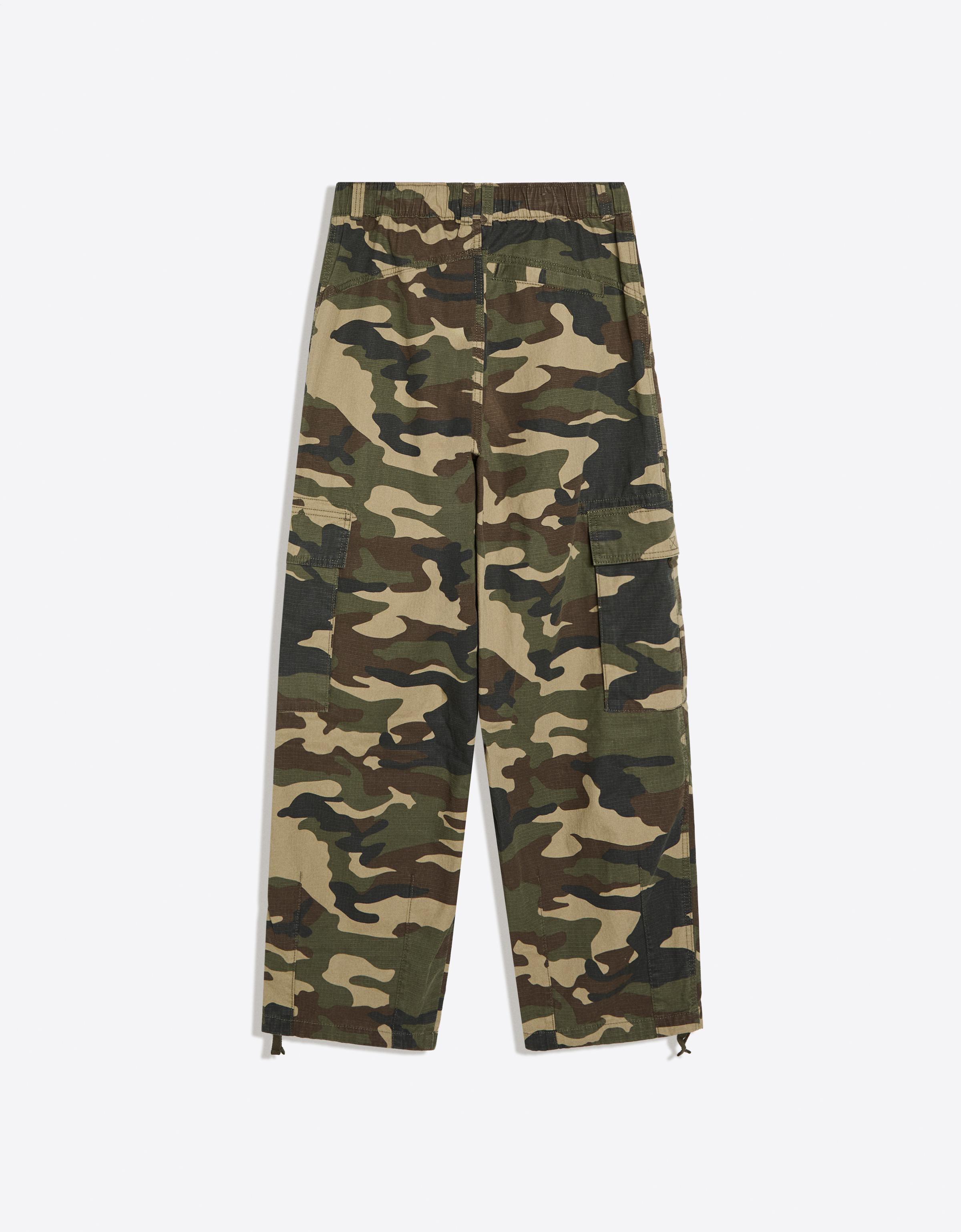 Baggy cargo trousers — Khaki