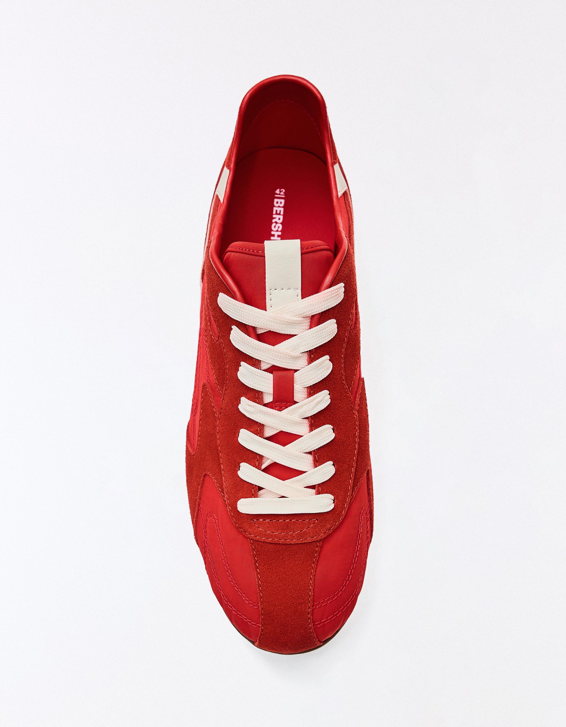 SLIM RETRO TRAINERS — RED