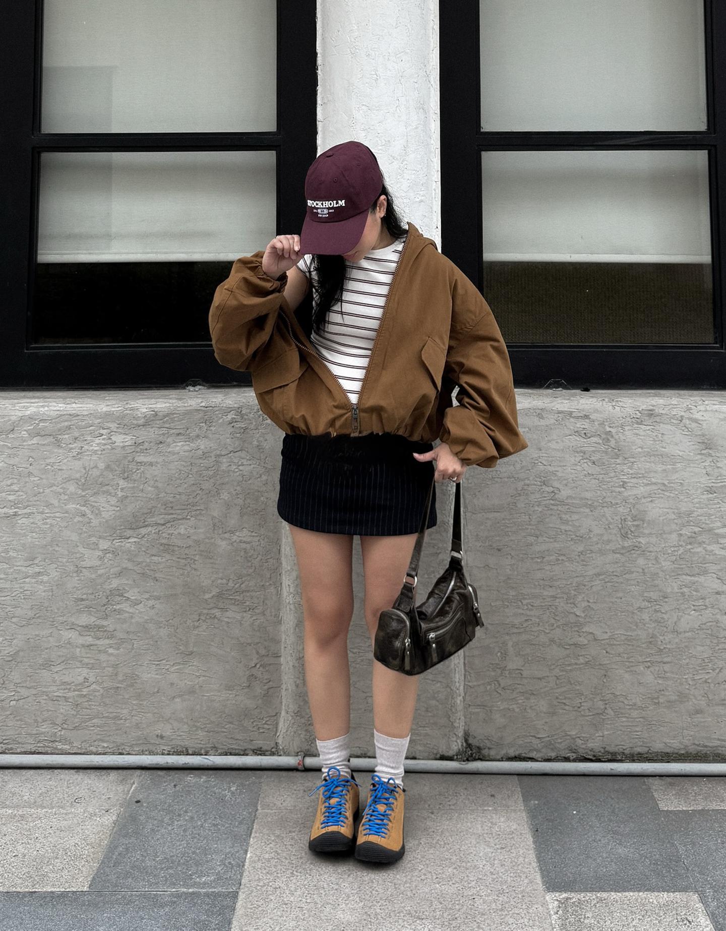 Bershka kurtka z kapturem wielbłądzi