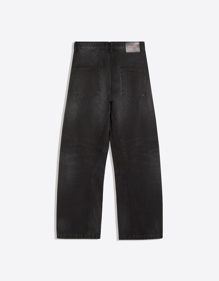 Jeansy o kroju twisted fit-Czarny