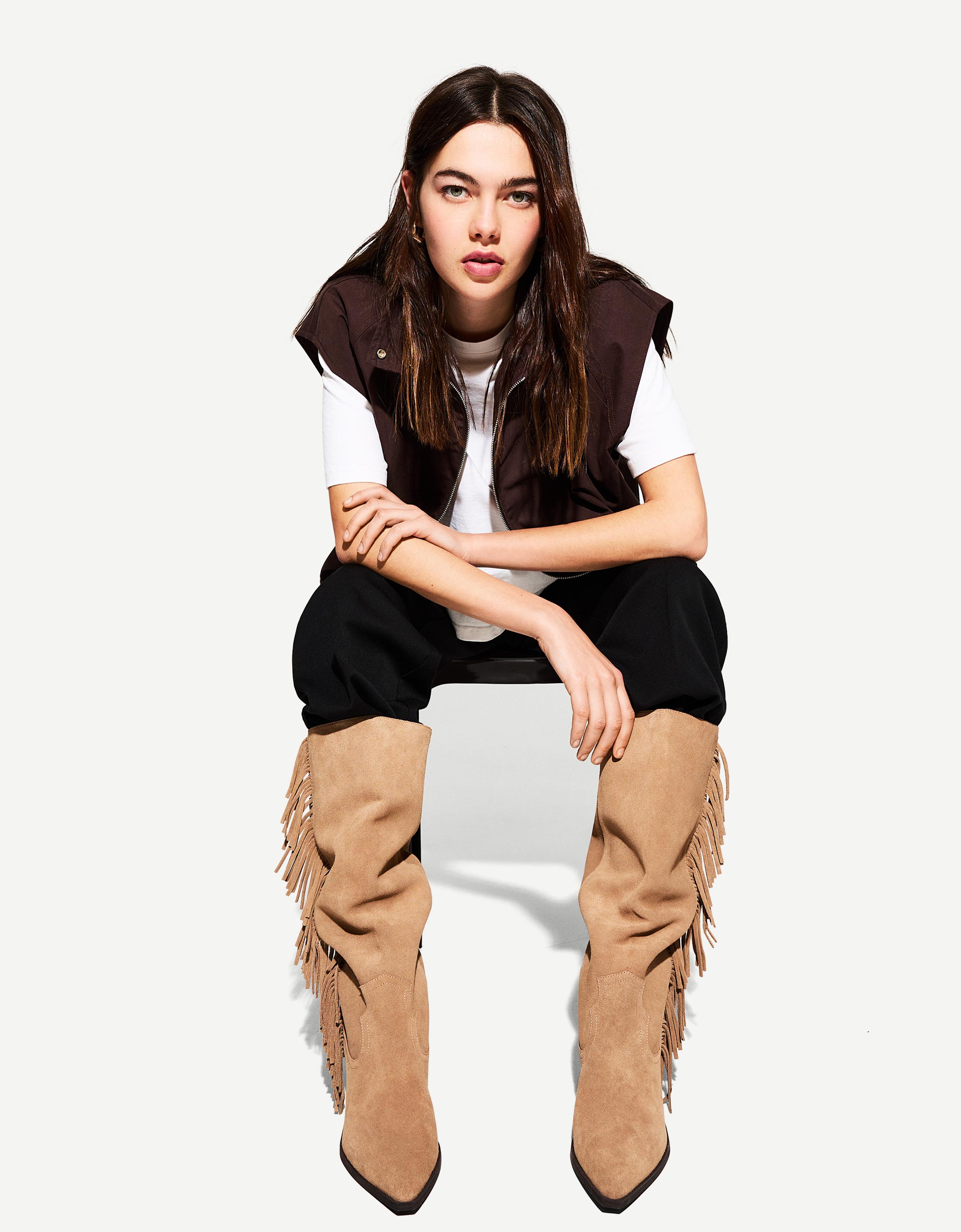 Bershka★out of core カウボーイ ウェスタンブーツ Heeled leather cowboy boots with fringing - Shoes - Women