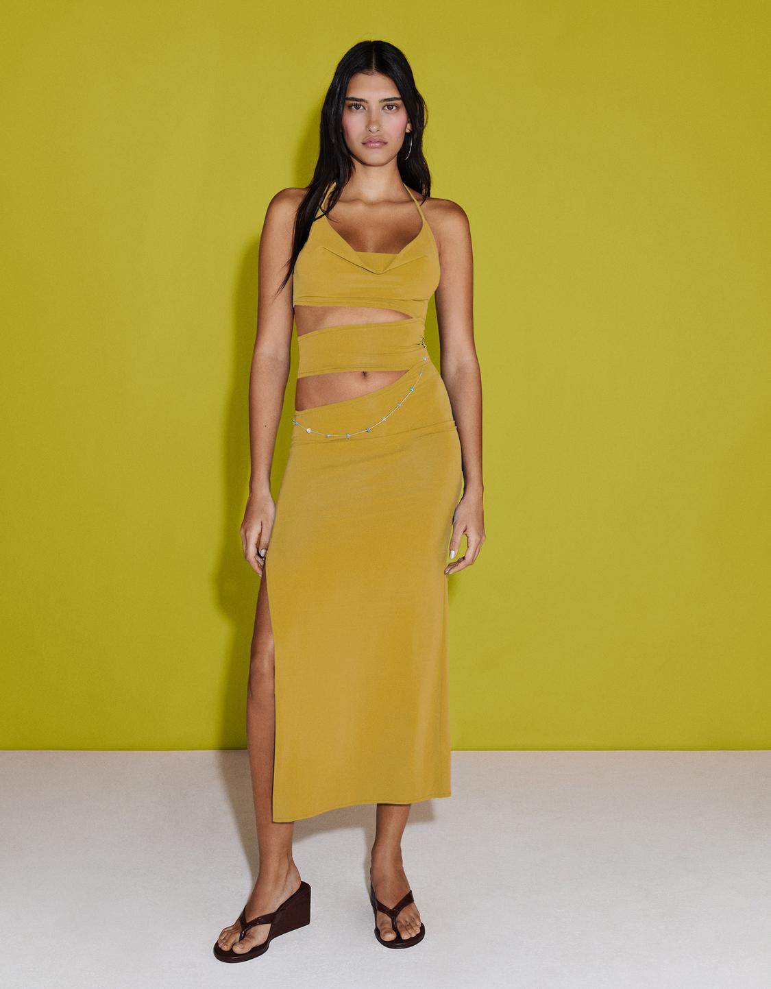 Midi dress with cut-out collar