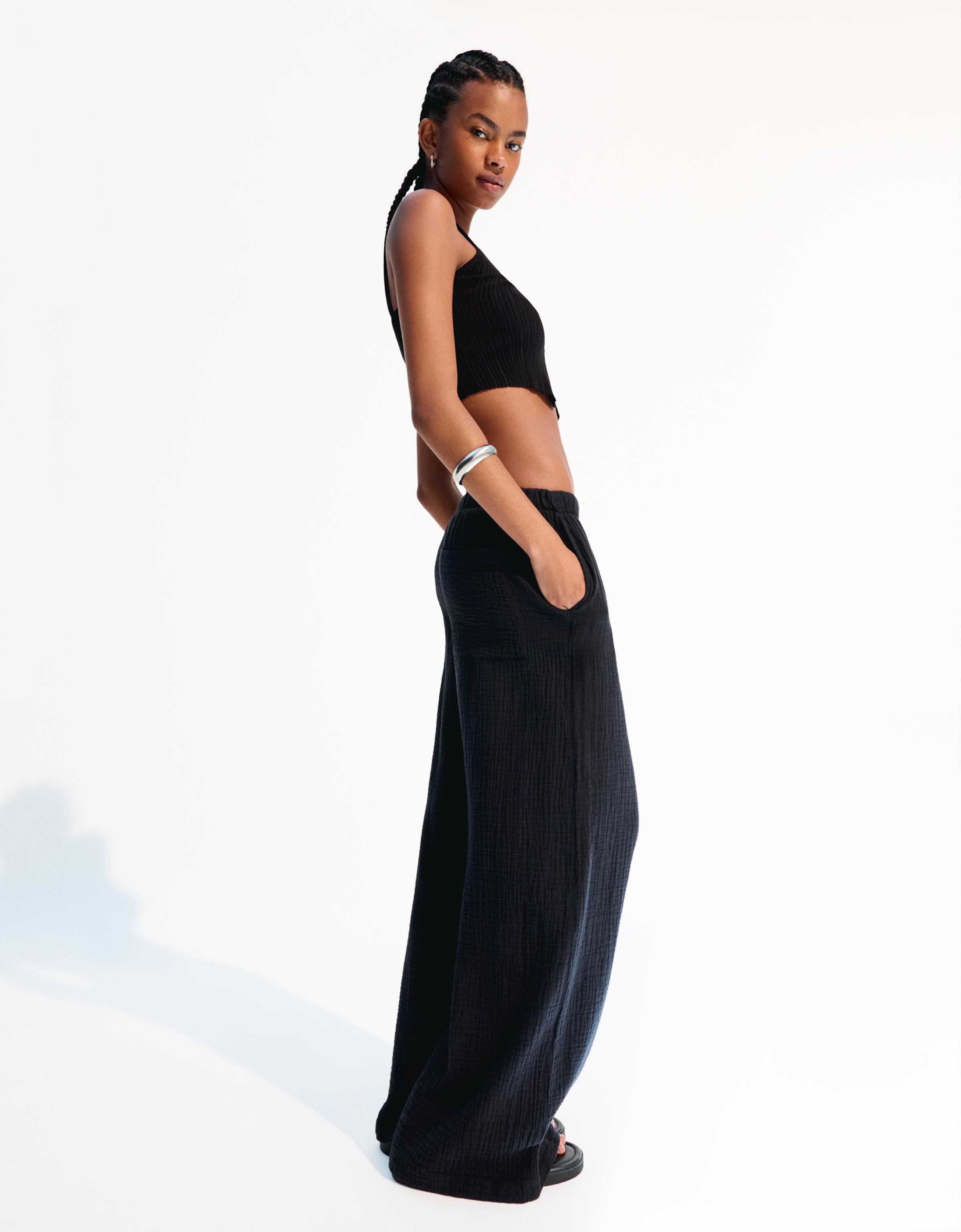 Bershka Rustikale Wide-Leg-Hose Aus Doppeltem Gewebe Damen Xs Schwarz