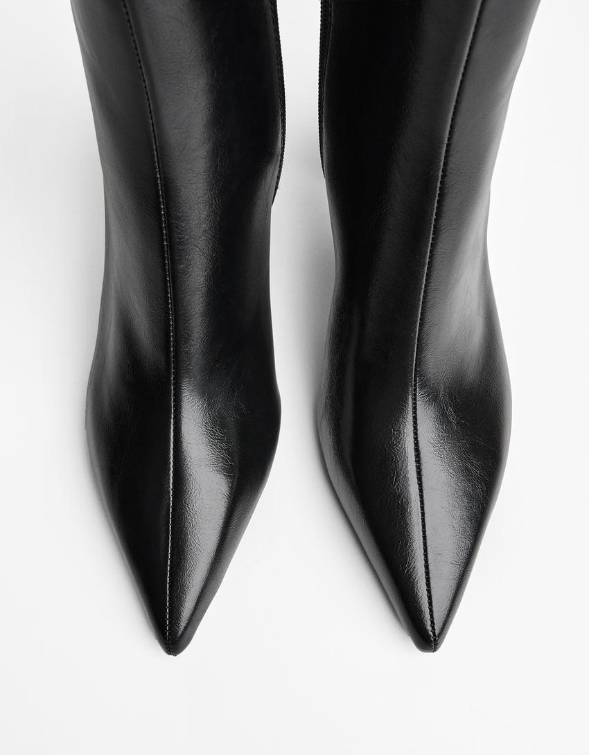 Kitten heel ankle boots-BLACK-2