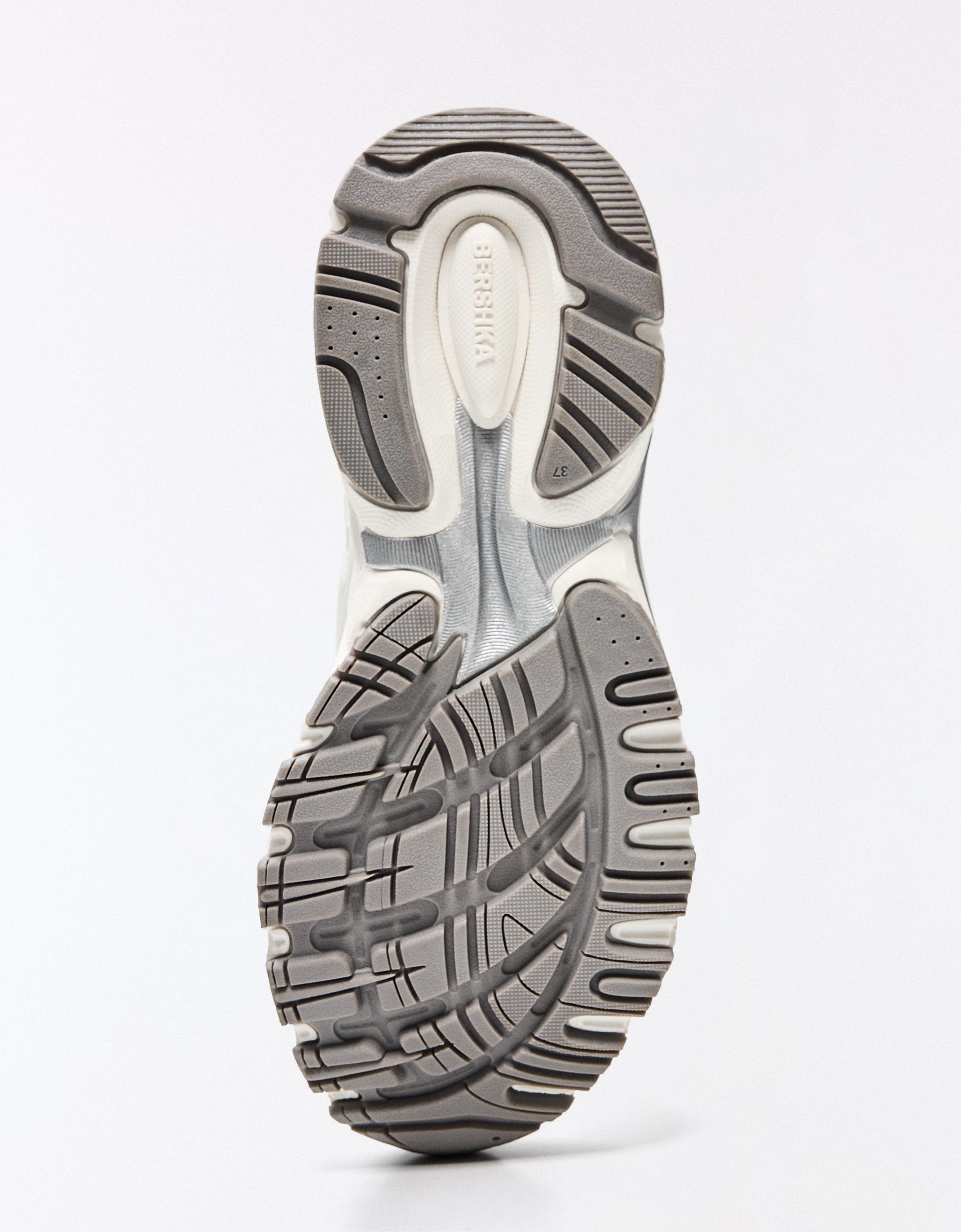 MULTI-PIECE TRAINERS — WHITE