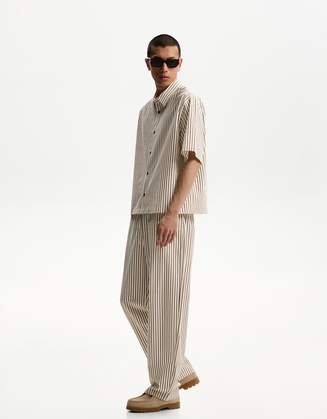 Conjunt camisa i pantalons