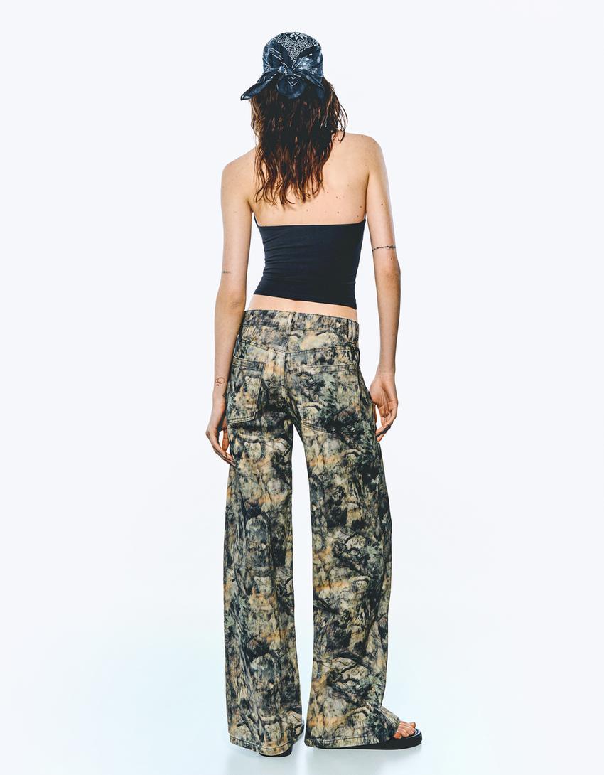 Spodnie o kroju baggy z nadrukiem-Wielokolorowy