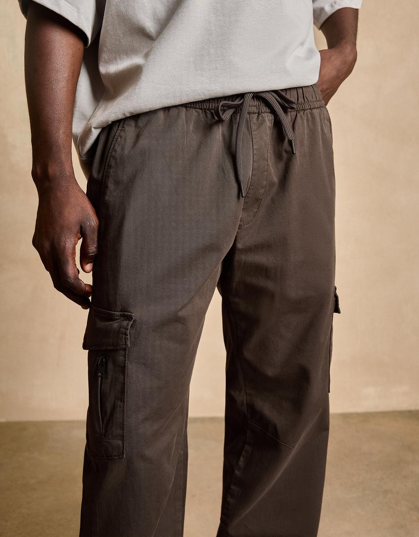 Cargo-Jogginghose-Braun