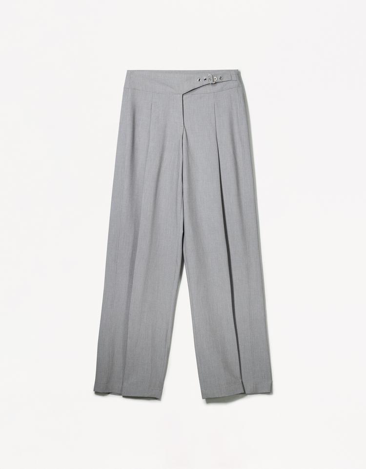 Darted trousers with buckle
