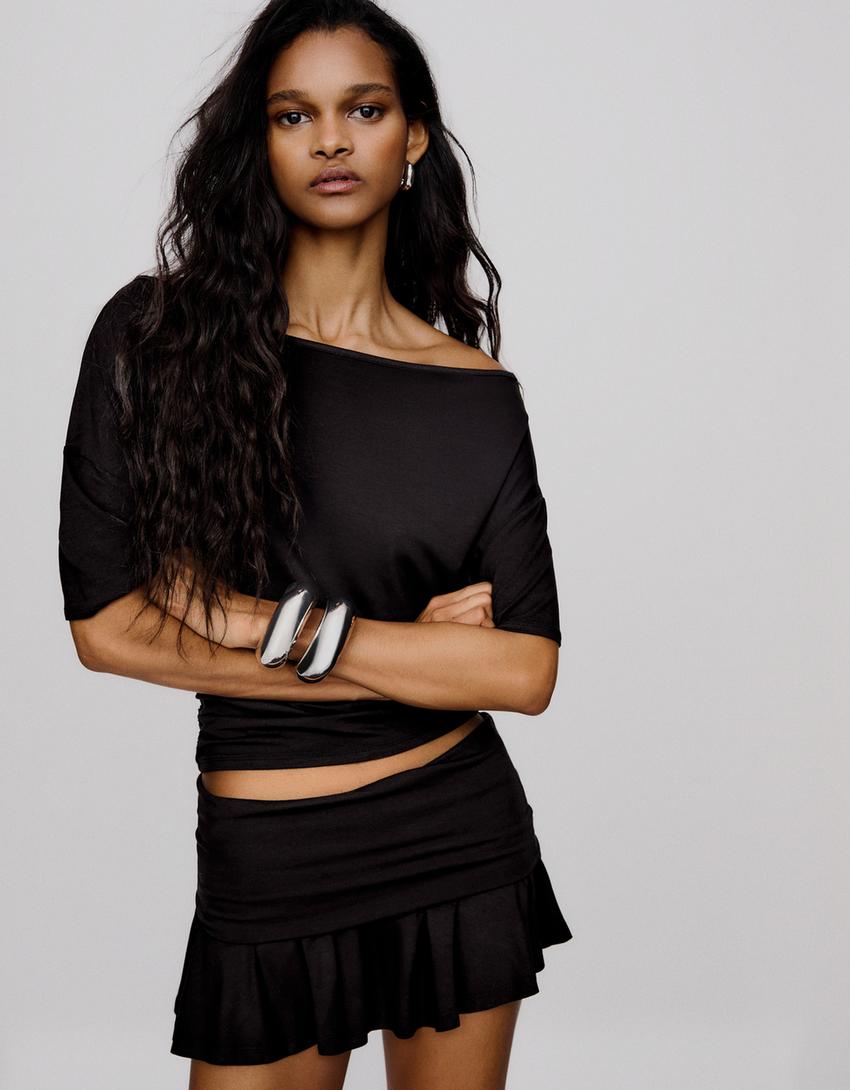 Rok mini flare pinggang ganda-Hitam