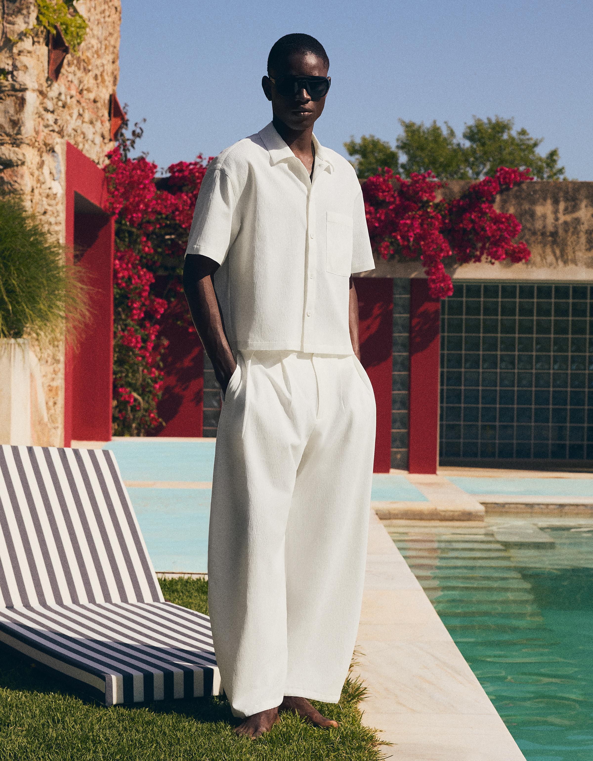 Pleated short sleeve boxy shirt — White
