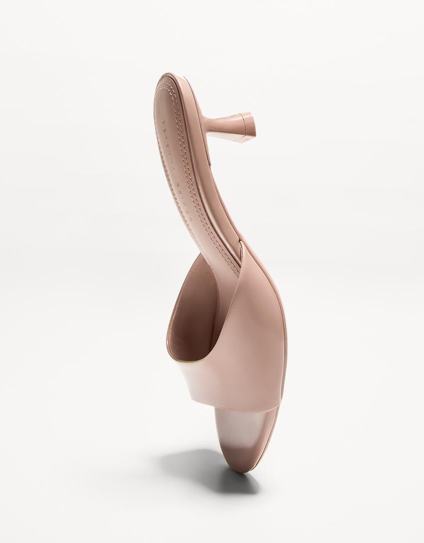 Kitten heel mule sandals-Pink