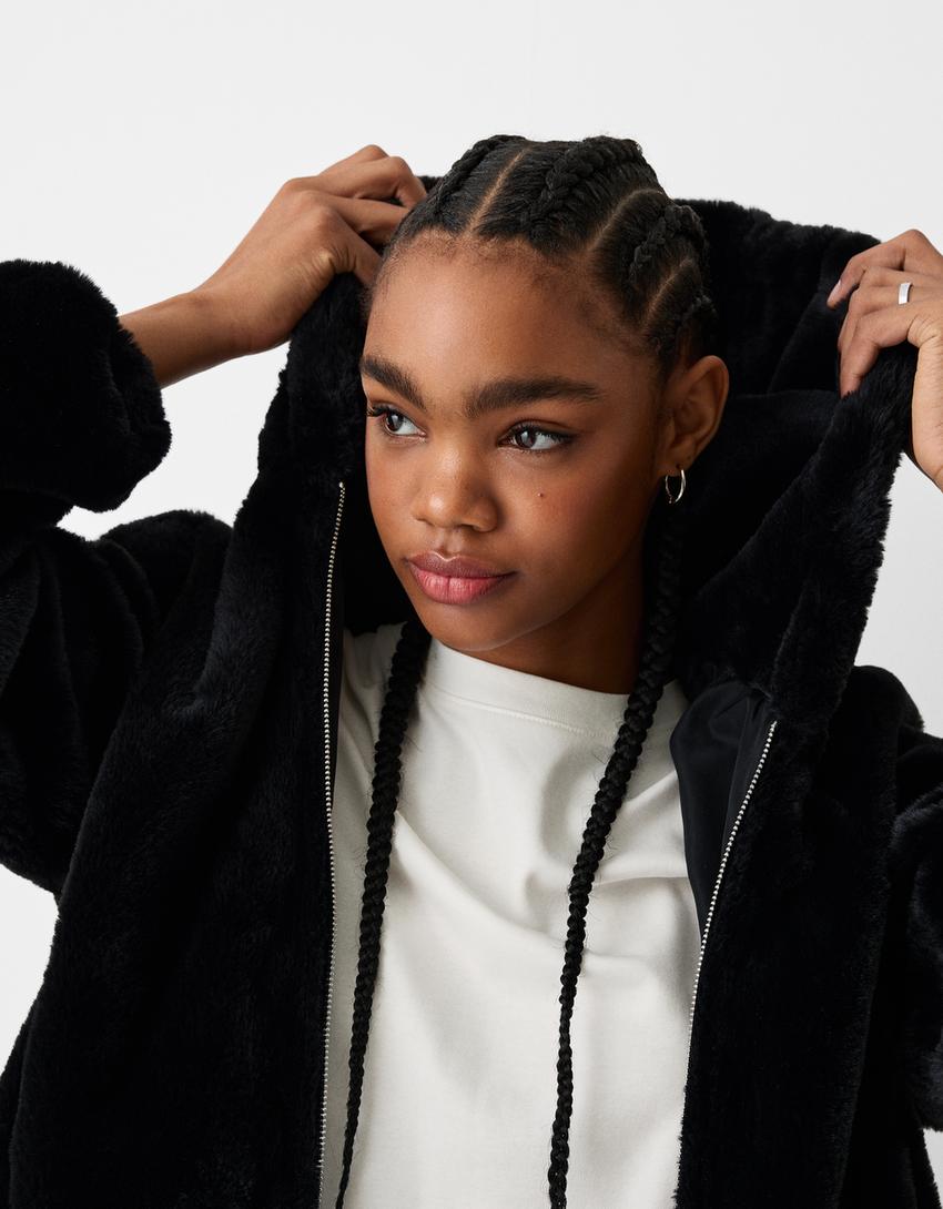 Jacket with faux fur hood-Black