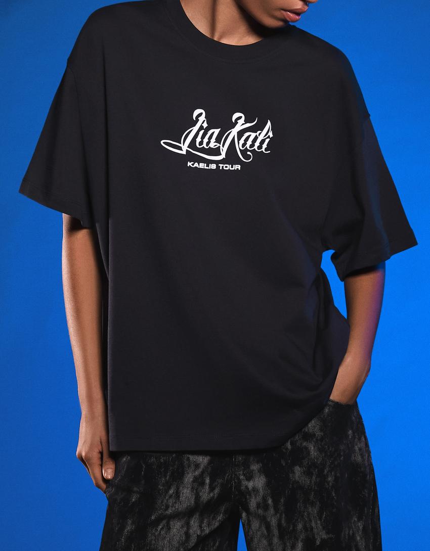 Camiseta Lia Kali manga corta oversize print-Negro