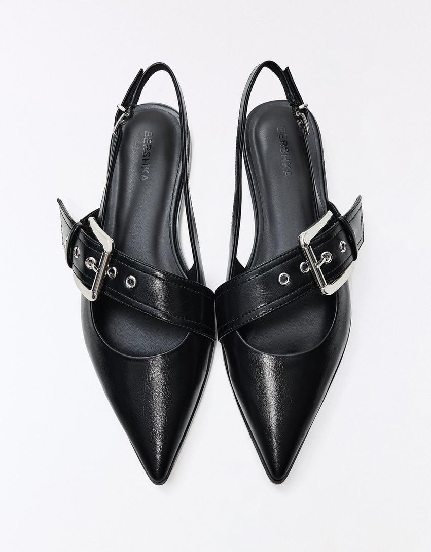 Ballerine décolletée à boucle-Noir