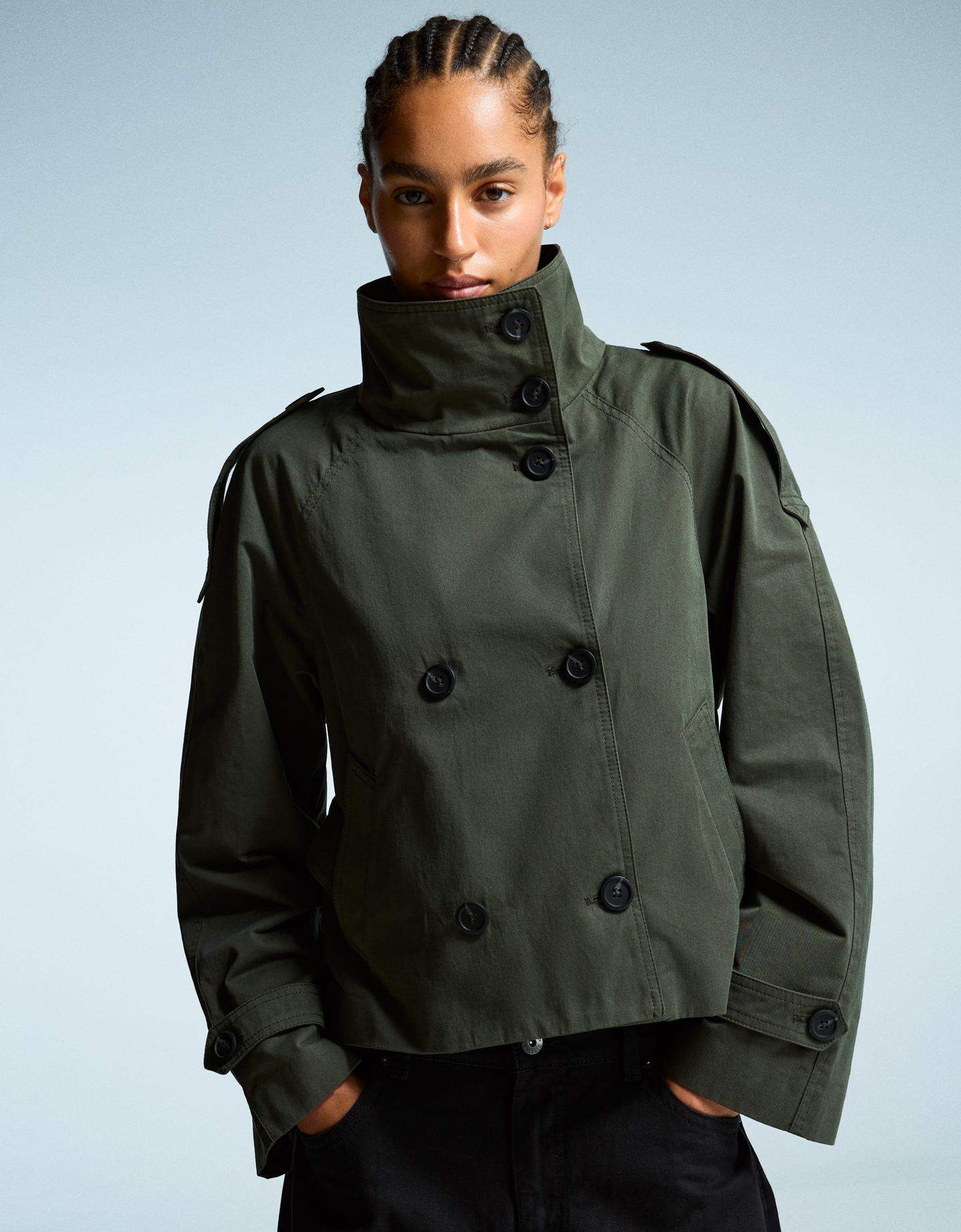 Bershka krótki trencz khaki