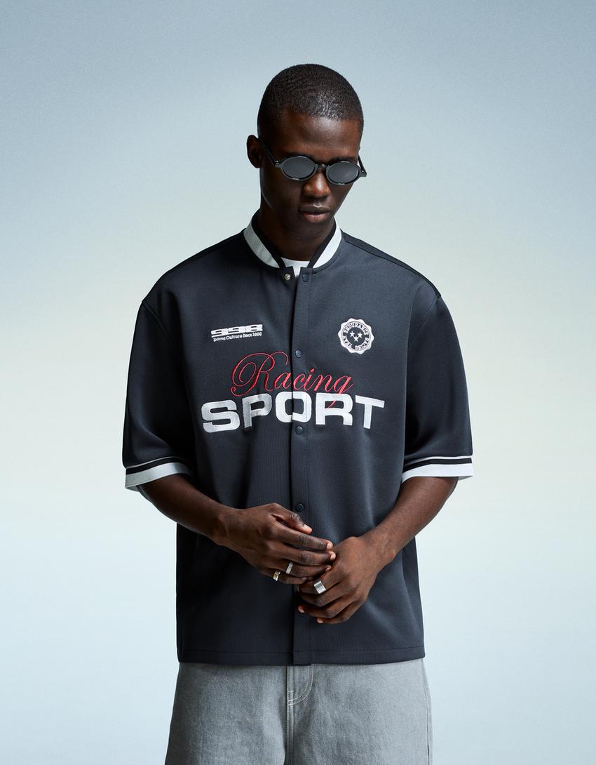 Camisa manga corta bordados Hombre Bershka