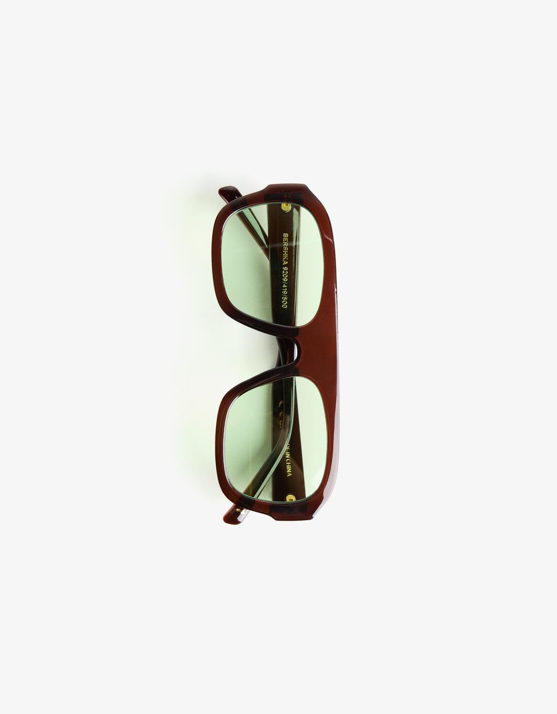 Resin sunglasses