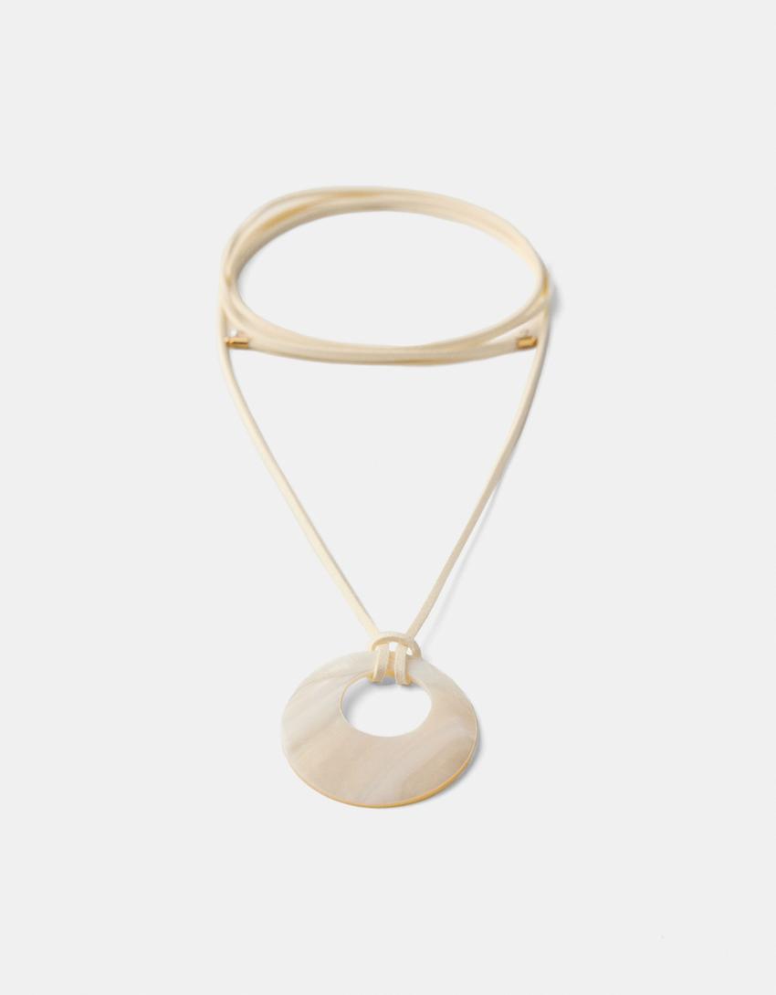 عقد شوكر من عرق اللؤلؤ-كريمي-4