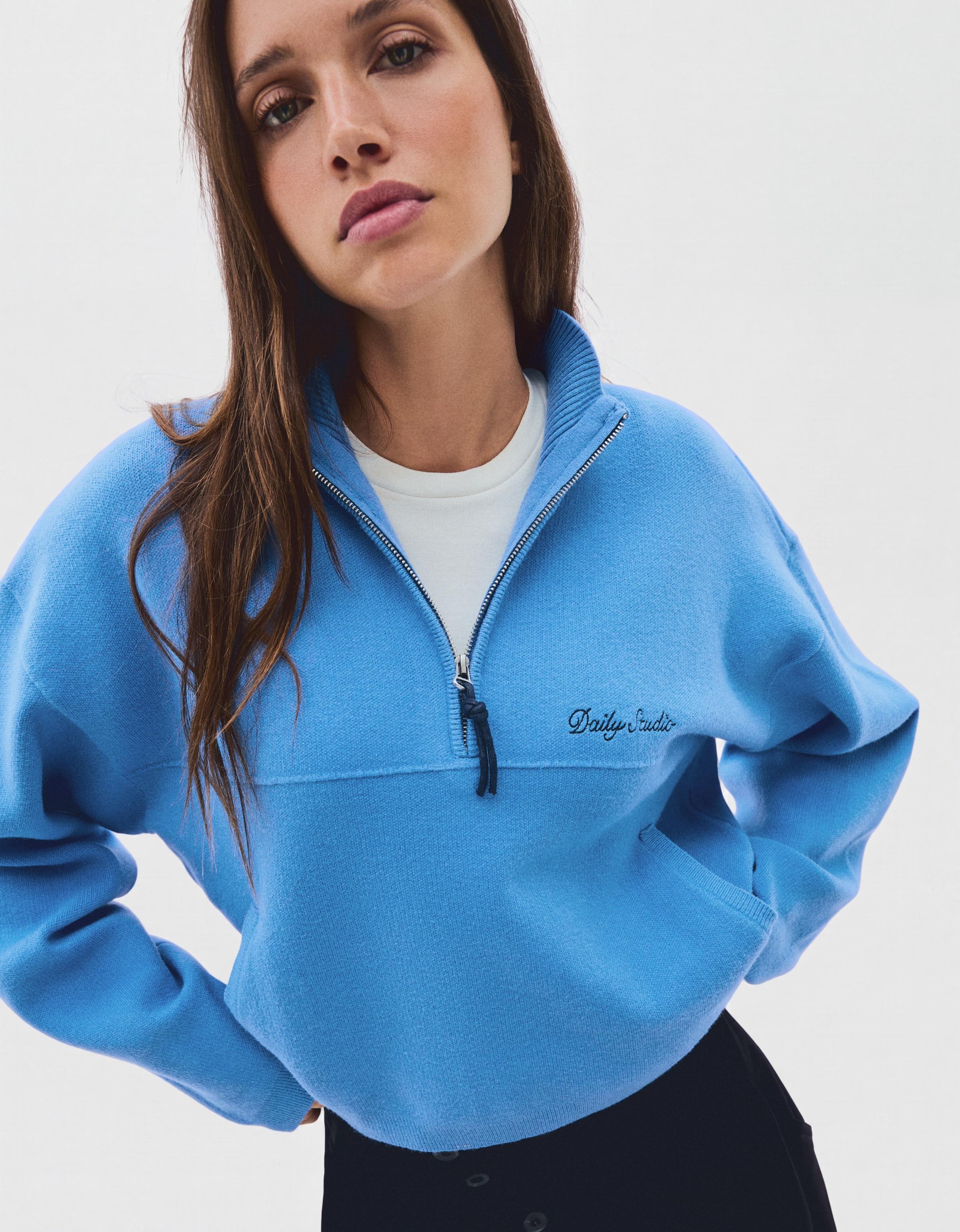 Embroidered zip-up jumper — Blue