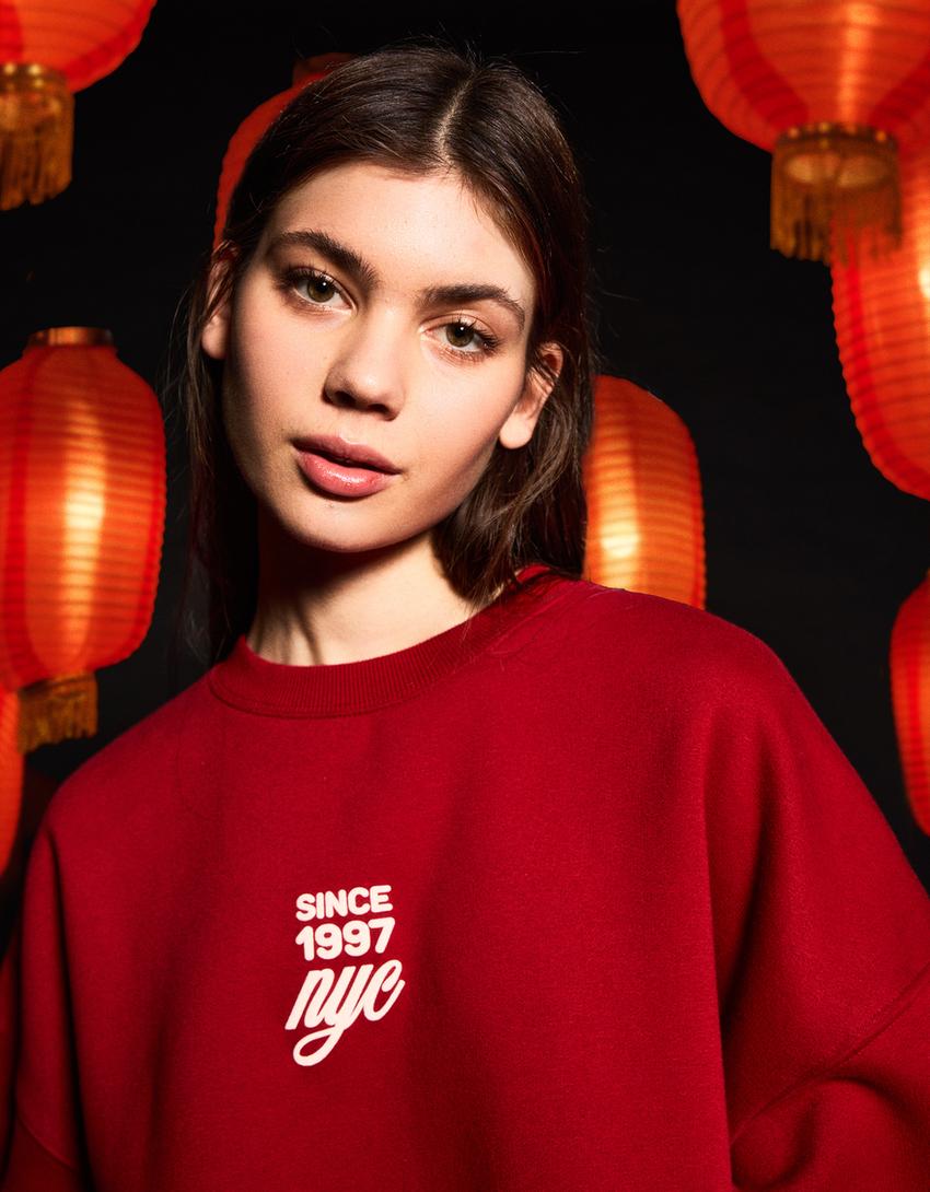 Sweatshirt mit Print-Rot-2