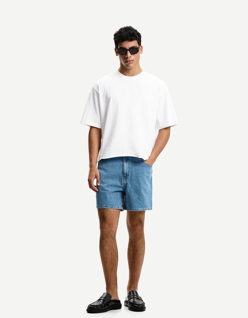 T-shirt cropped à manches courtes