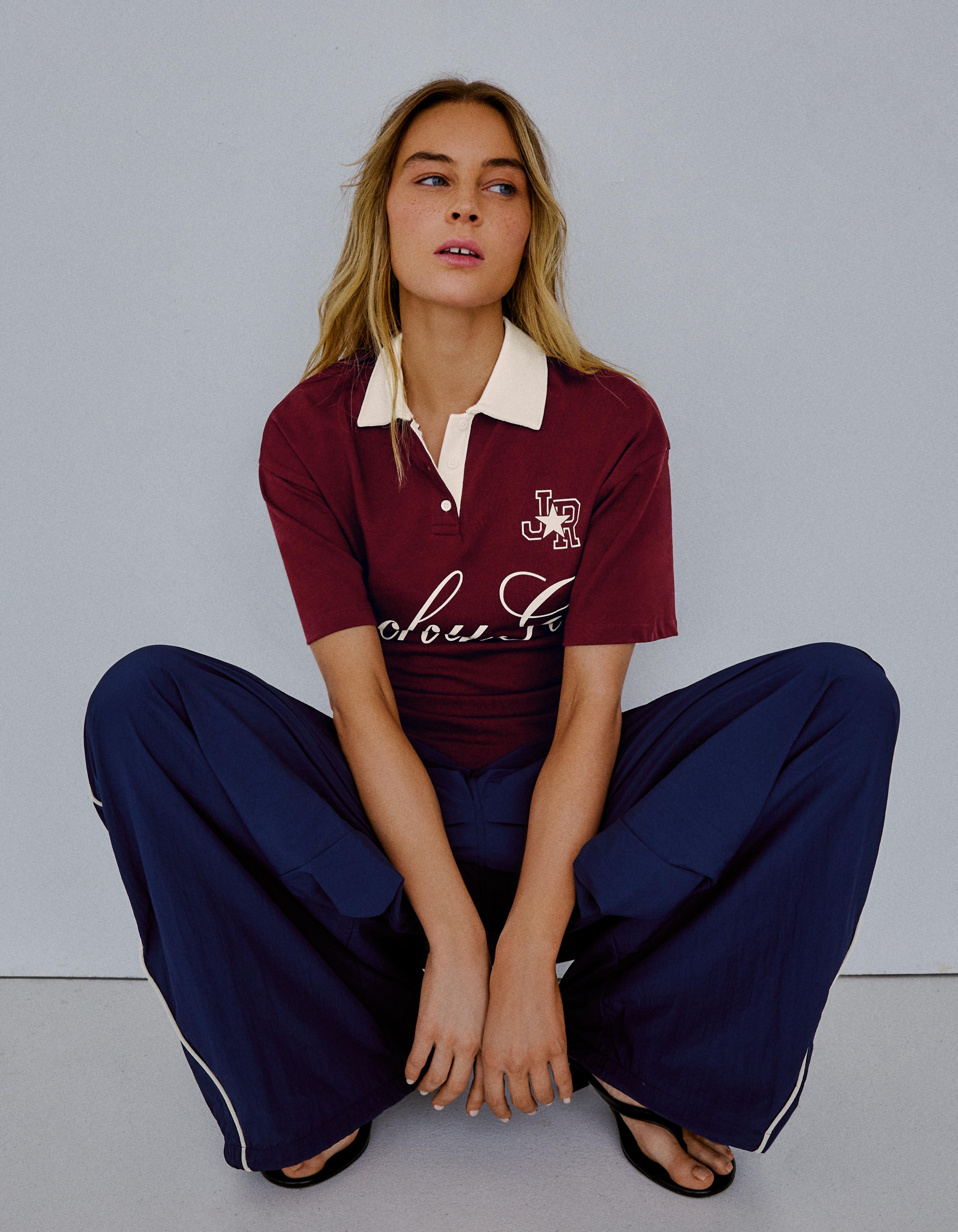 Short sleeve sash print polo shirt — Burgundy