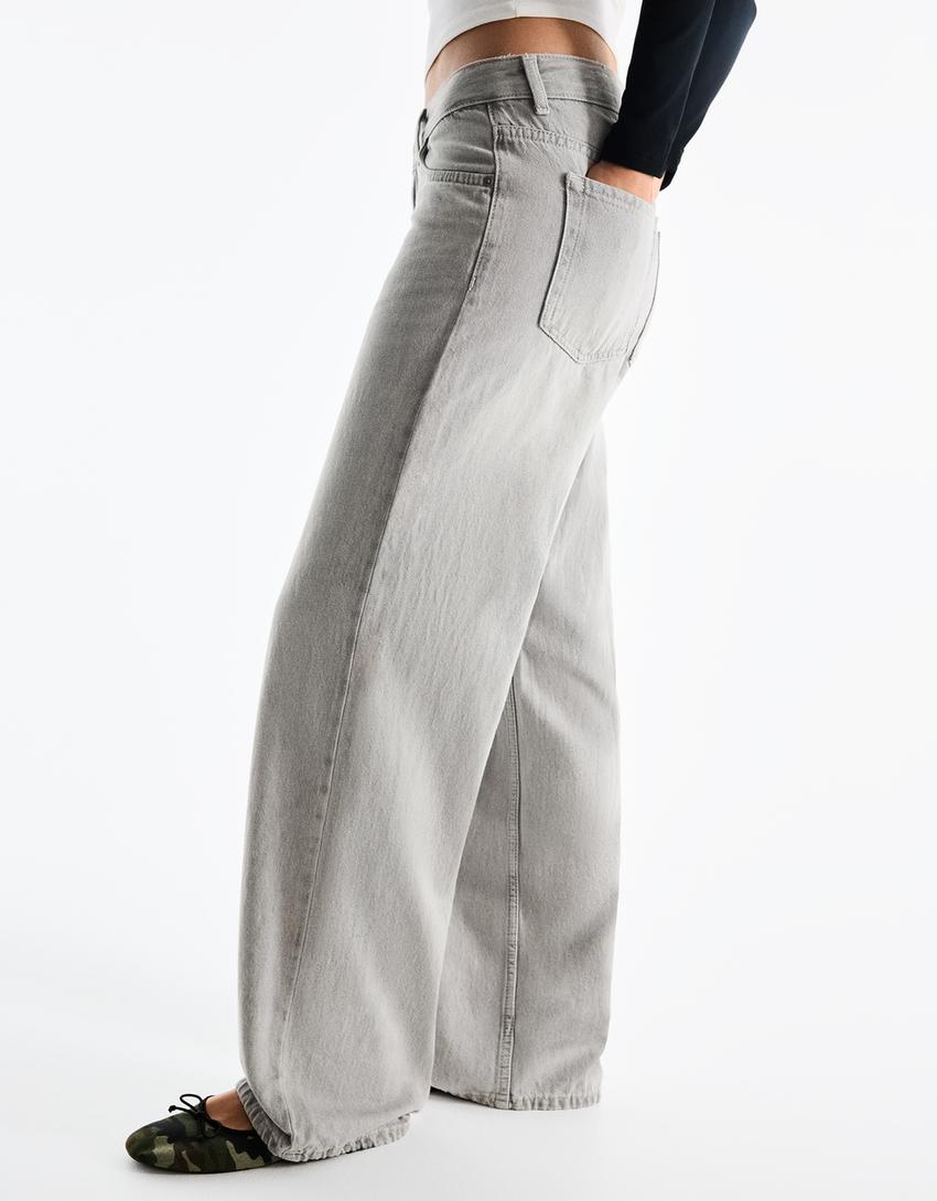 Jeans straight tiro bajo-Gris