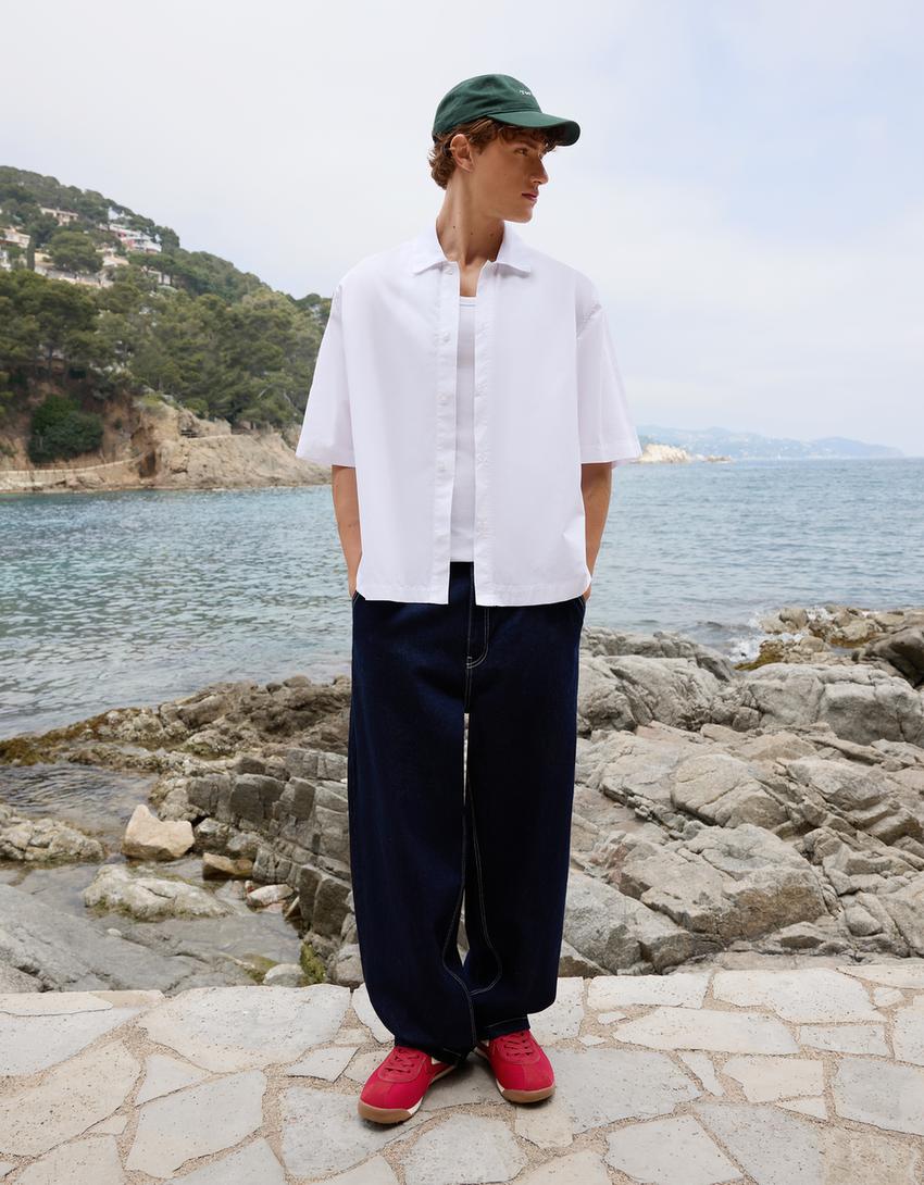 נעלי סניקרס רטרו-אדום