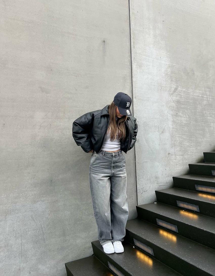 Cropped faux-leather puffer jacket with lapel collar-Black