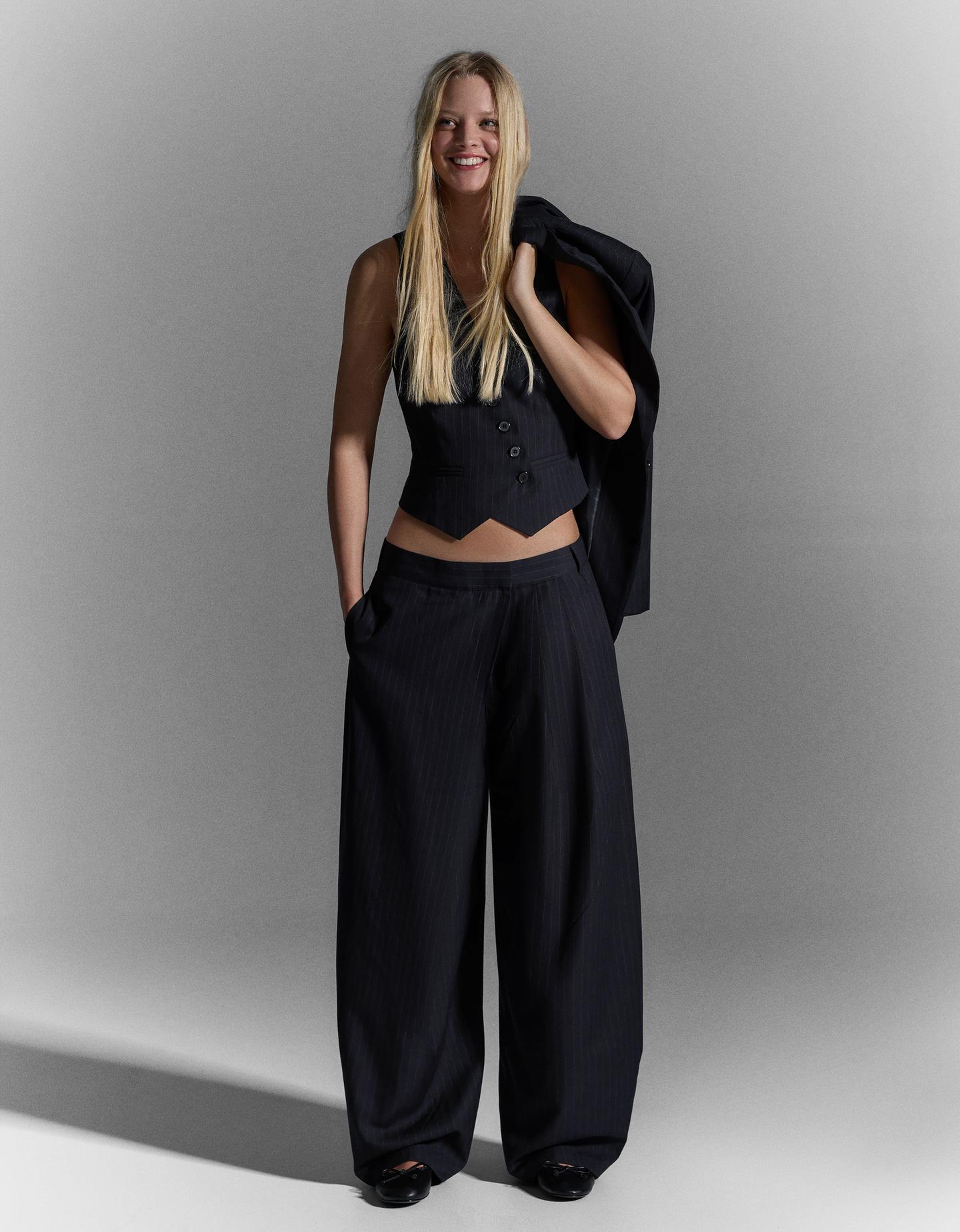 Bershka Pantaloni Con Vita Incrociata Donna 36 (Eur 32) Marino