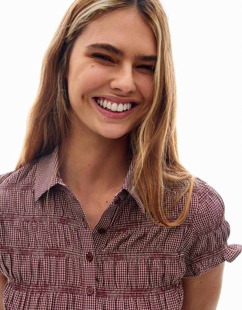 Kısa kollu büzgülü gömlek-Kızıl kahverengi