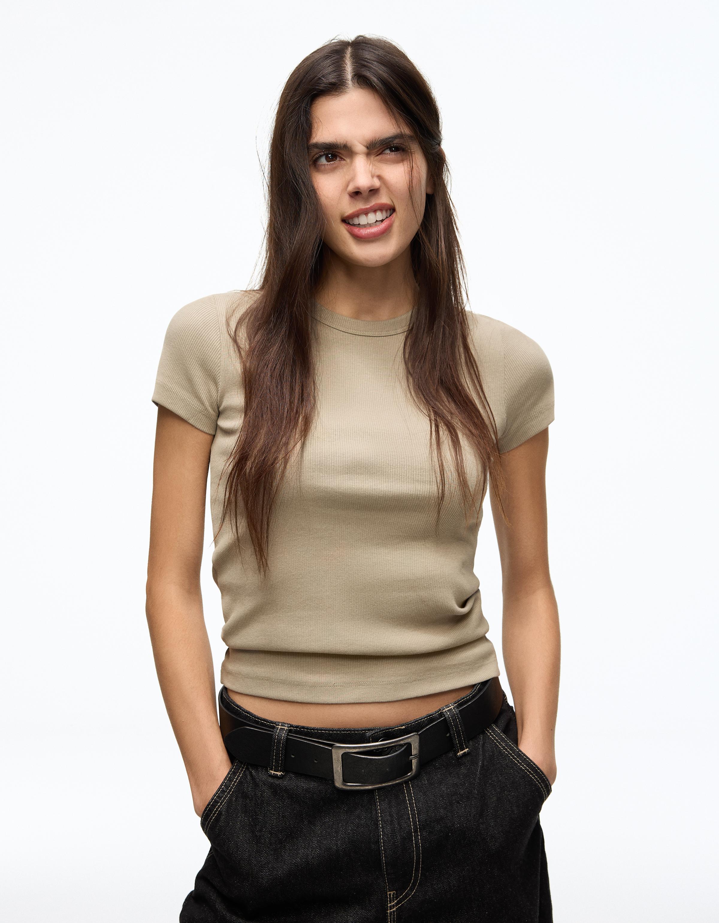Bershka Basic-T-Shirt Mit Kurzen Ärmeln Und Rippenmuster Damen M Khaki