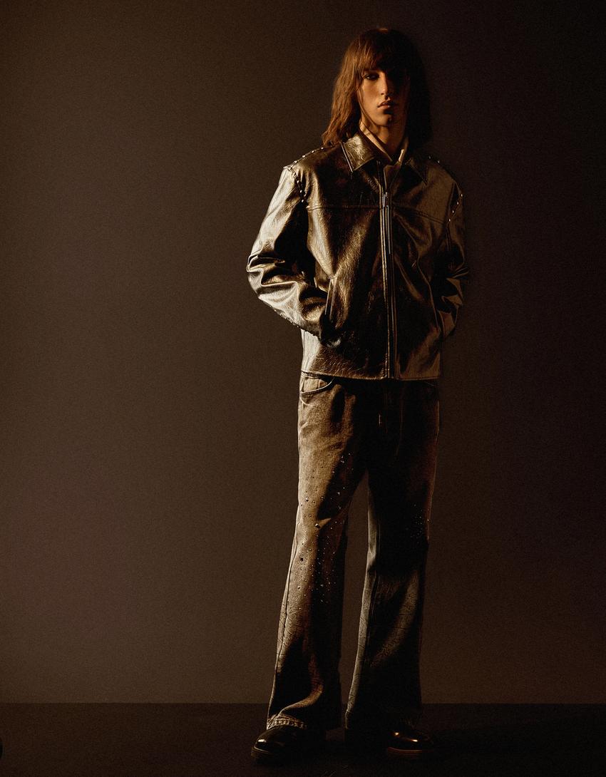 Cazadora efecto piel tachas-Negro